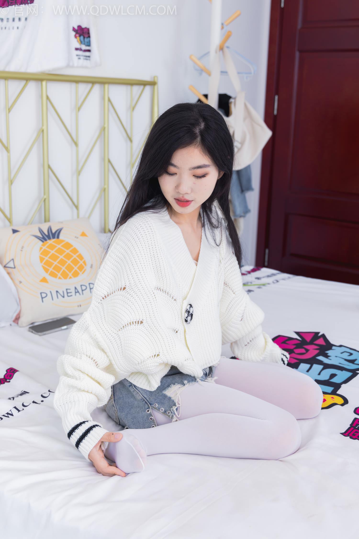 图片[94]-物恋传媒 NO.2396 米米-马丁靴、厚白丝[94P] – 速更版-美库