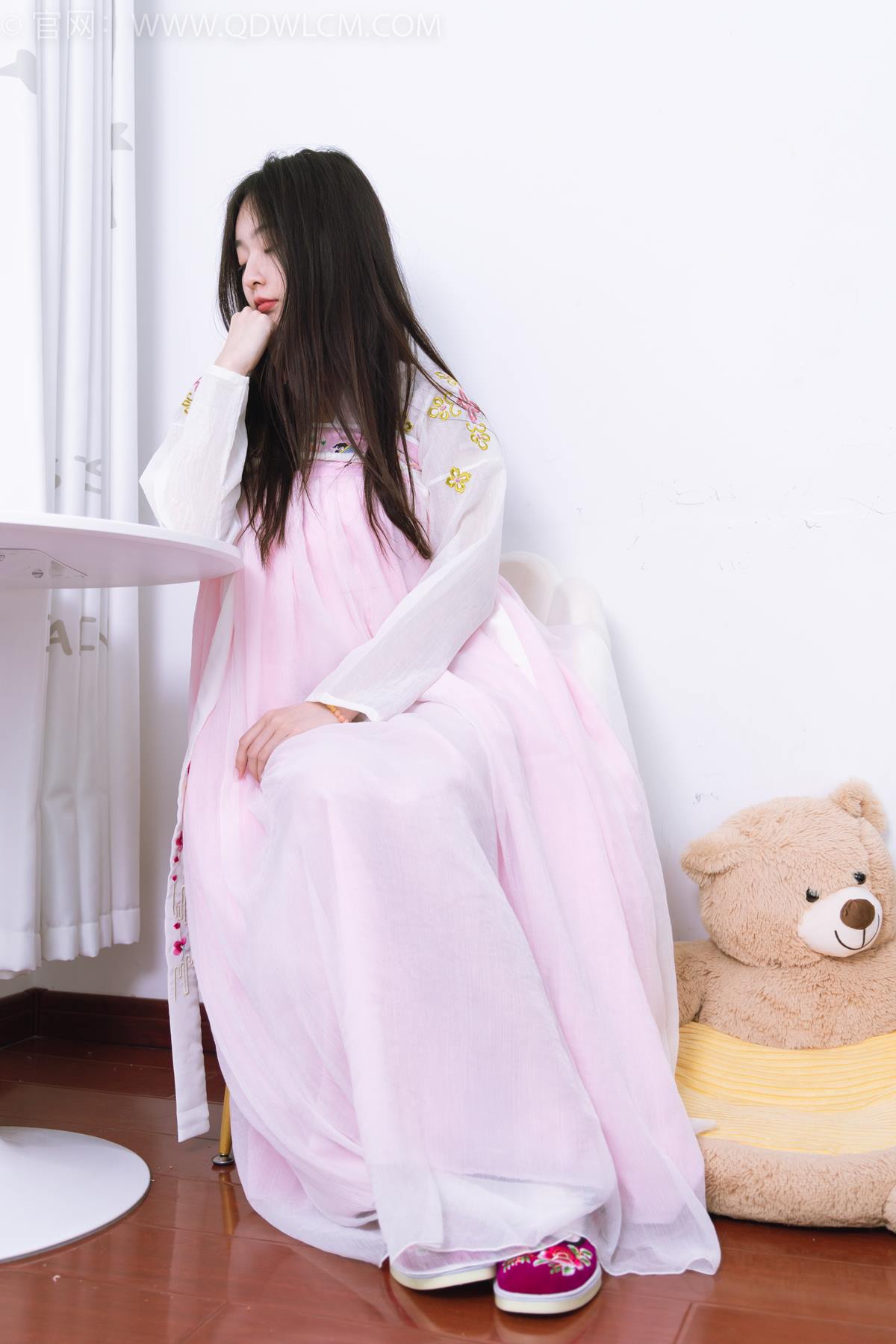 图片[11]-物恋传媒 NO.2397 美兔-汉服、布鞋、粉色棉袜[86P] – 速更版-美库