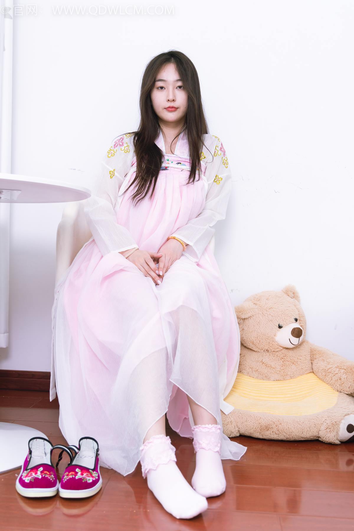 图片[24]-物恋传媒 NO.2397 美兔-汉服、布鞋、粉色棉袜[86P] – 速更版-美库