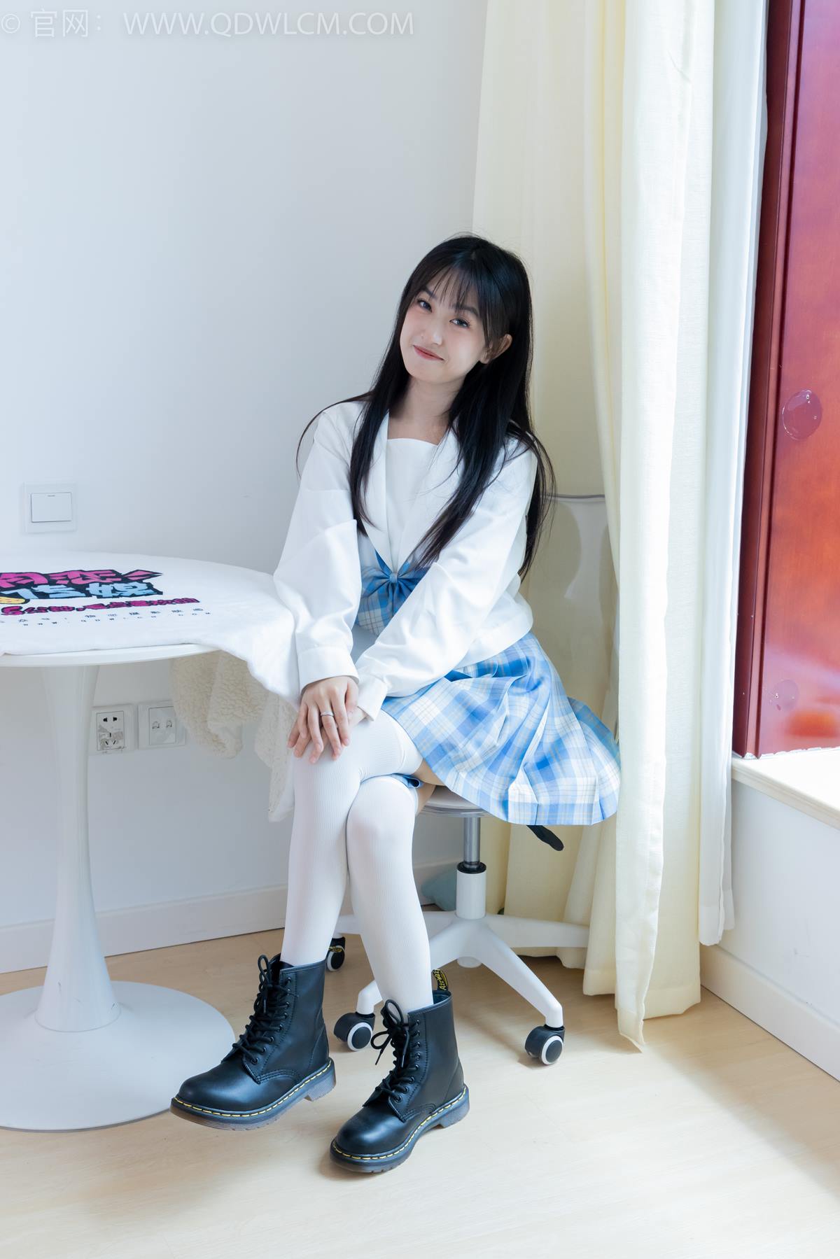 图片[14]-物恋传媒 NO.2398 嘉木-帆布鞋、马丁靴、过膝白袜[114P] – 速更版-美库