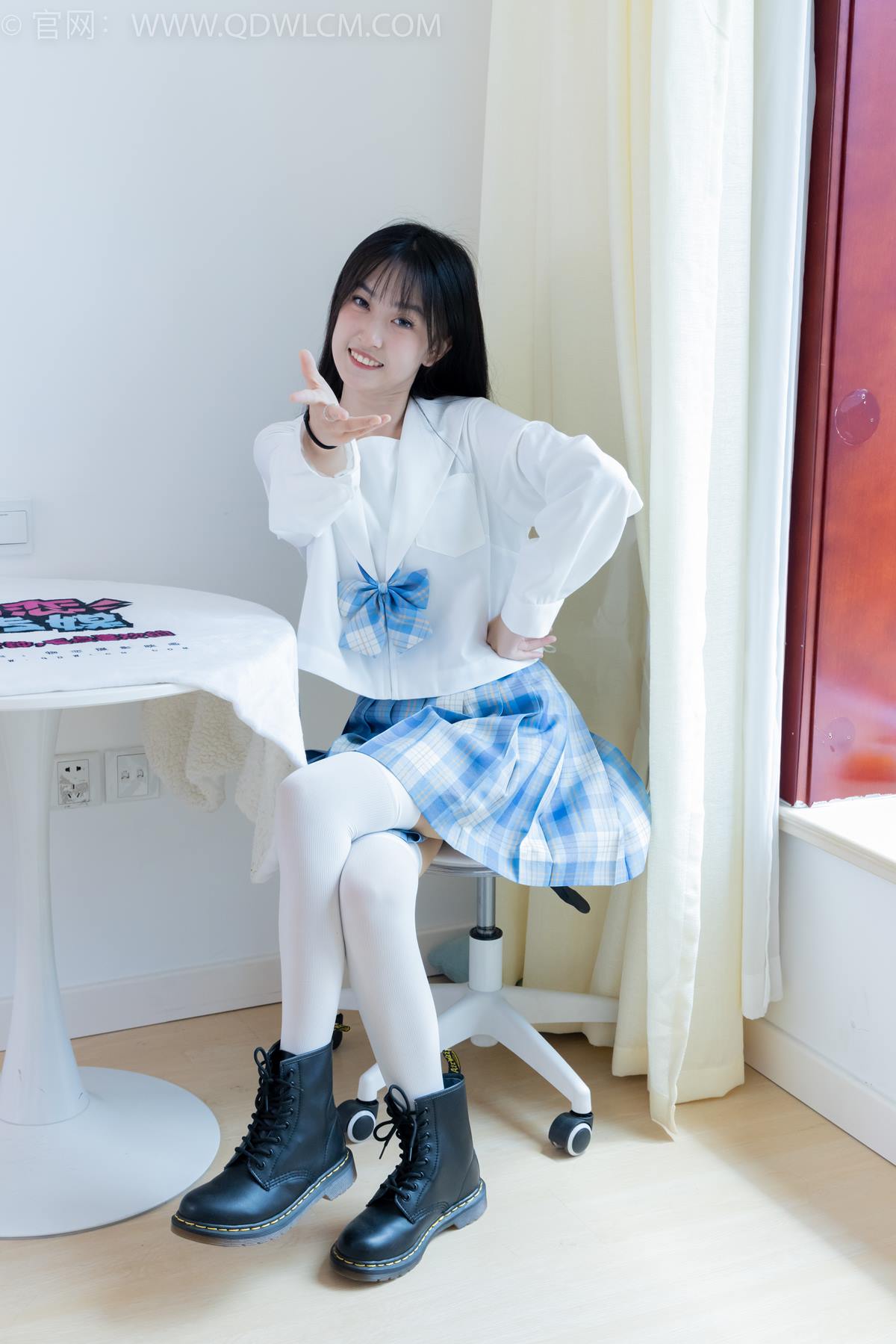 图片[17]-物恋传媒 NO.2398 嘉木-帆布鞋、马丁靴、过膝白袜[114P] – 速更版-美库