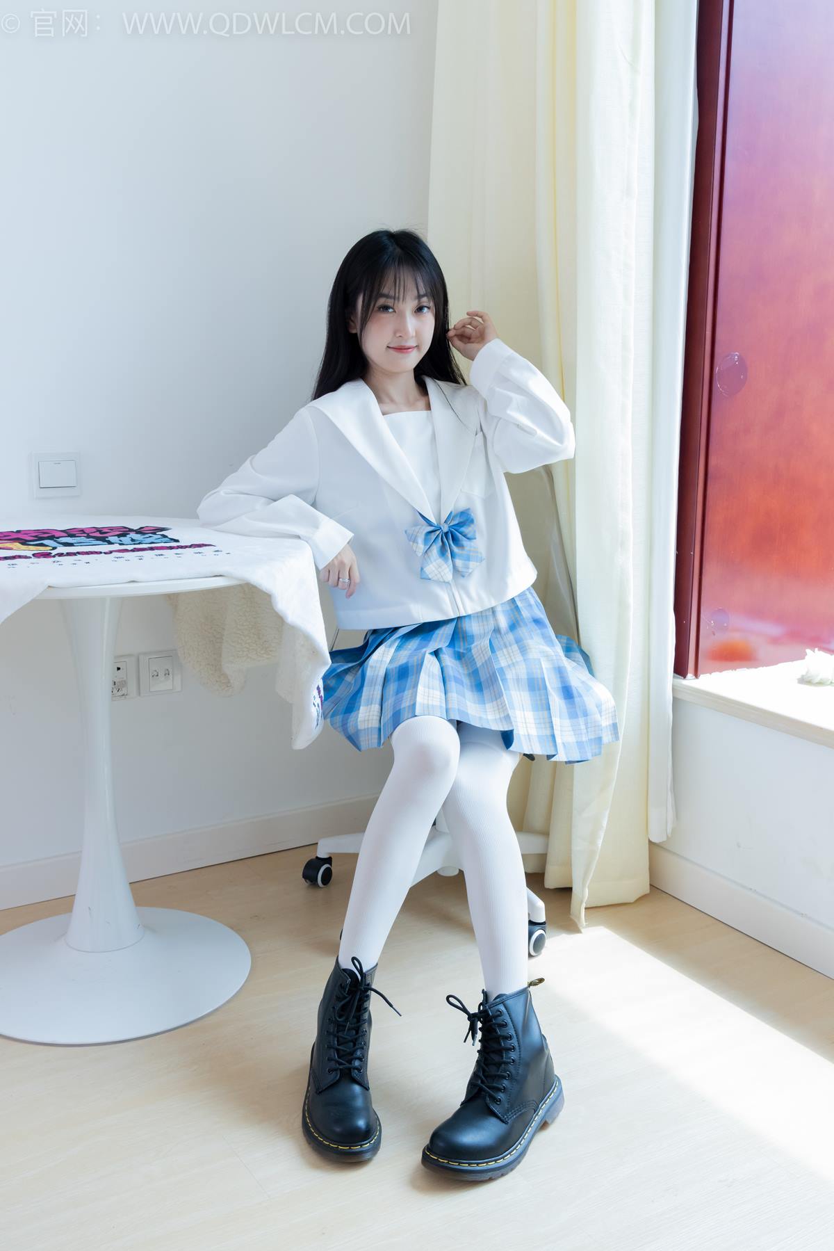 图片[25]-物恋传媒 NO.2398 嘉木-帆布鞋、马丁靴、过膝白袜[114P] – 速更版-美库