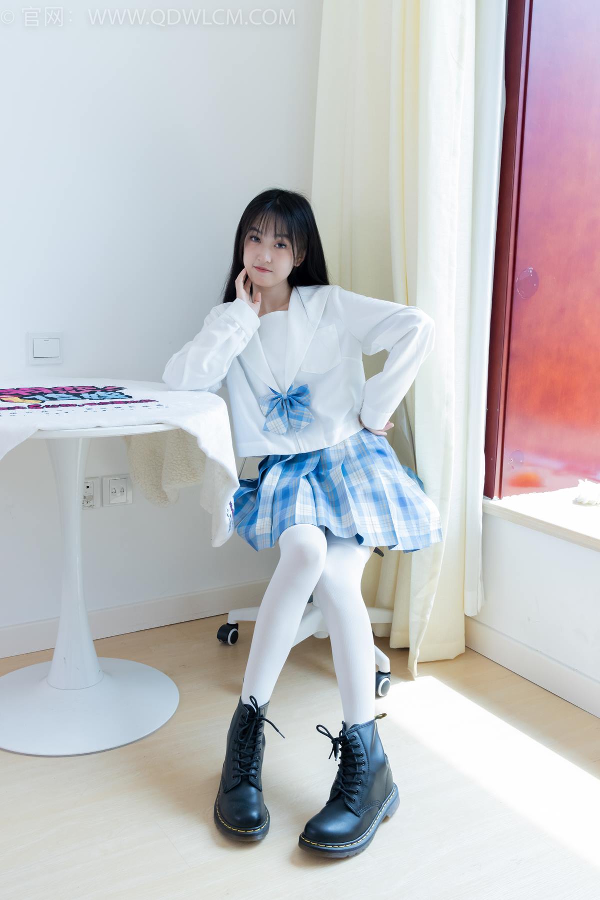 图片[27]-物恋传媒 NO.2398 嘉木-帆布鞋、马丁靴、过膝白袜[114P] – 速更版-美库