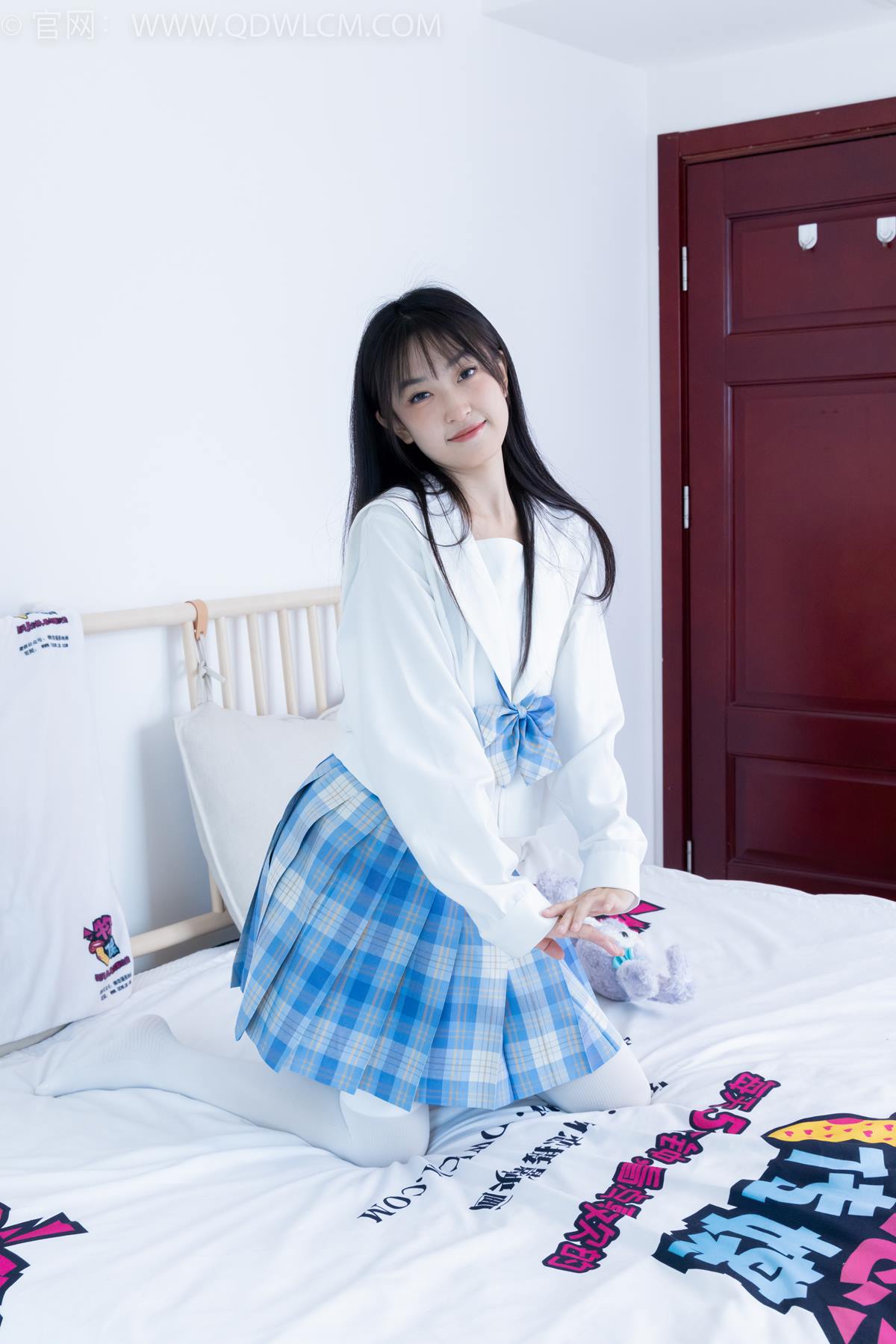 图片[46]-物恋传媒 NO.2398 嘉木-帆布鞋、马丁靴、过膝白袜[114P] – 速更版-美库