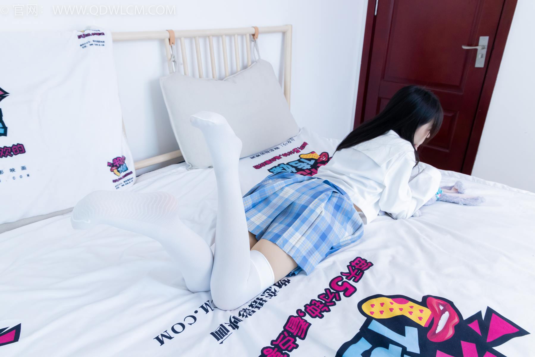 图片[80]-物恋传媒 NO.2398 嘉木-帆布鞋、马丁靴、过膝白袜[114P] – 速更版-美库