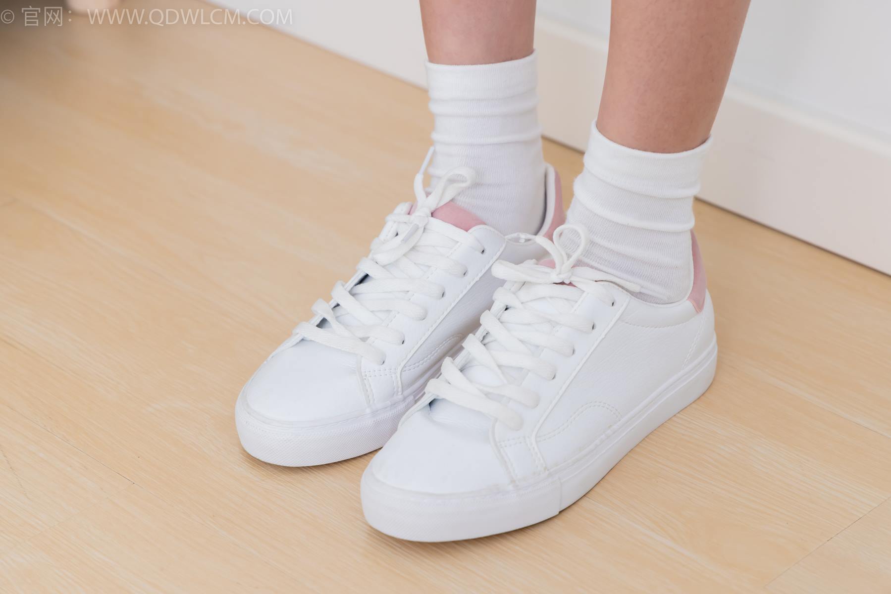 图片[17]-物恋传媒 NO.2399 小夏-板鞋、白棉袜、裸足[111P] – 速更版-美库