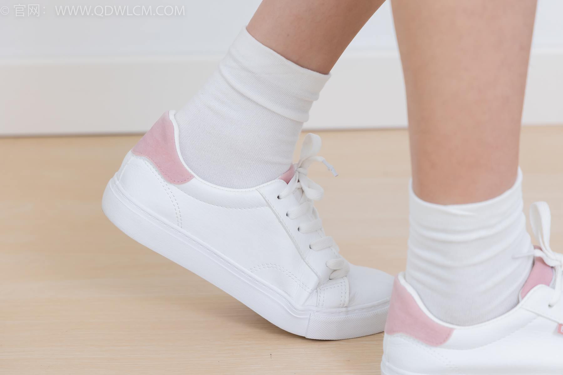 图片[59]-物恋传媒 NO.2399 小夏-板鞋、白棉袜、裸足[111P] – 速更版-美库