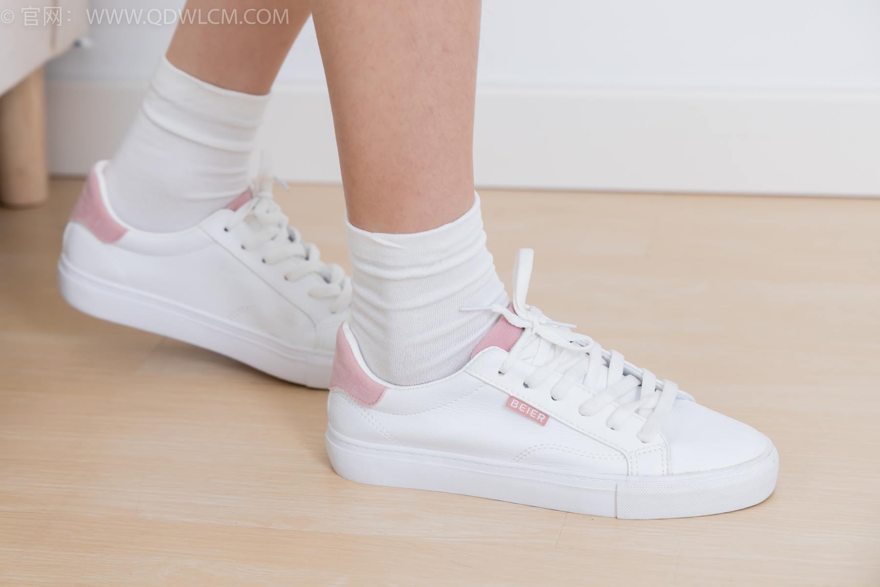 图片[65]-物恋传媒 NO.2399 小夏-板鞋、白棉袜、裸足[111P] – 速更版-美库