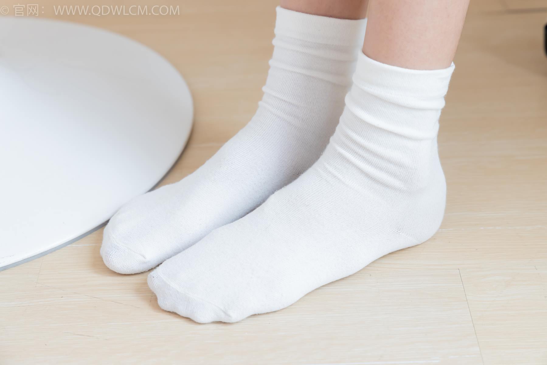 图片[106]-物恋传媒 NO.2399 小夏-板鞋、白棉袜、裸足[111P] – 速更版-美库