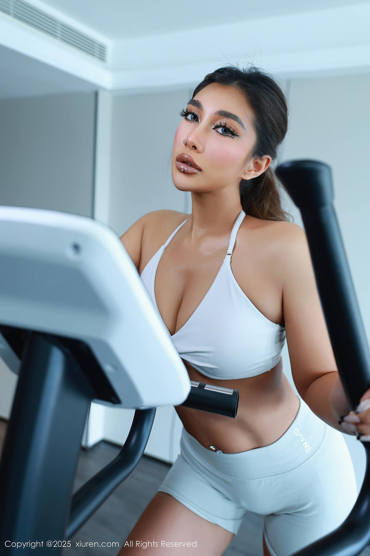 图片[23]-[Xiuren秀人网]2025.08.05 NO.10621 FE-[44+1P] – 速更版-美库