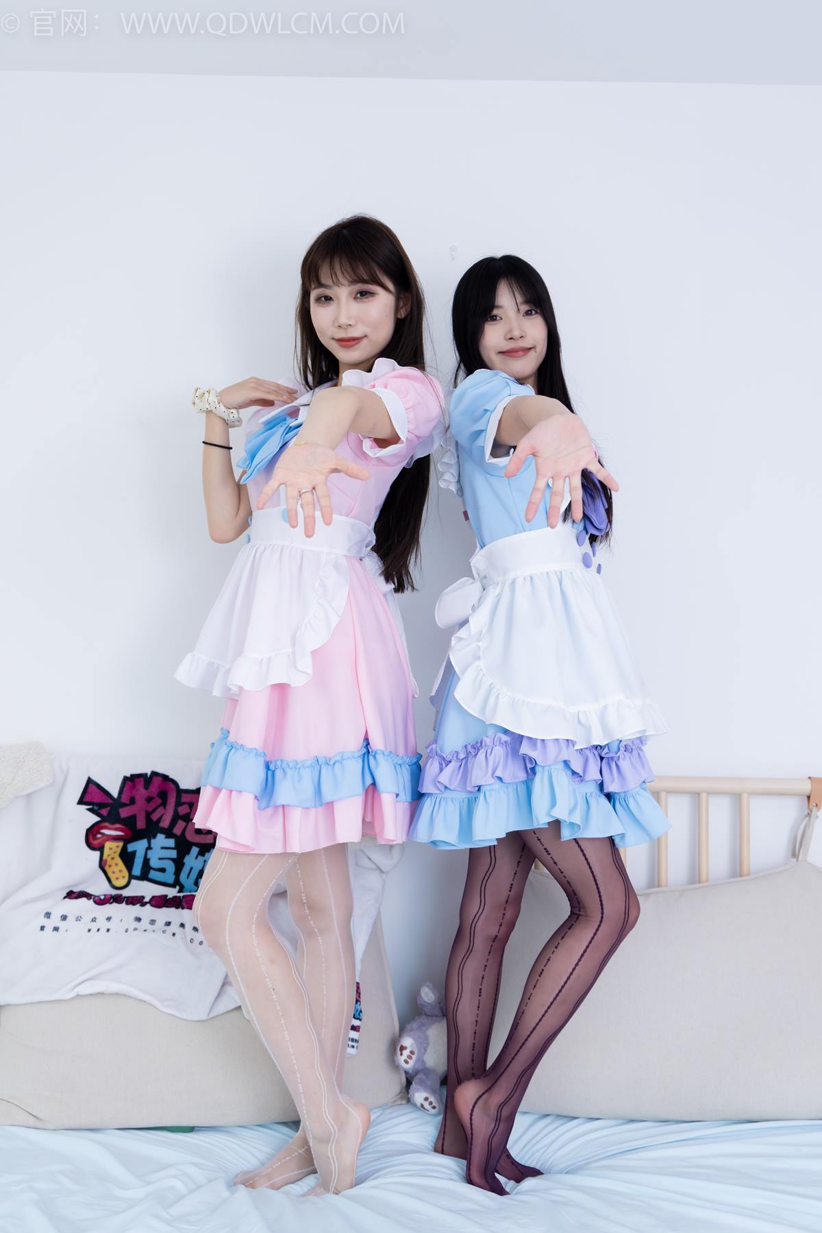 图片[19]-物恋传媒 NO.2400 茯苓&泡泡-高跟鞋、丝袜、互相挠脚心剧情[101P] – 速更版-美库