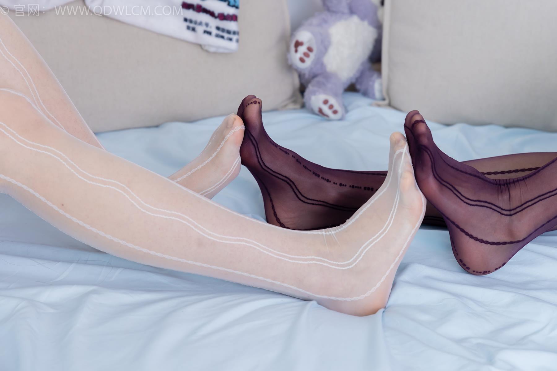 图片[78]-物恋传媒 NO.2400 茯苓&泡泡-高跟鞋、丝袜、互相挠脚心剧情[101P] – 速更版-美库
