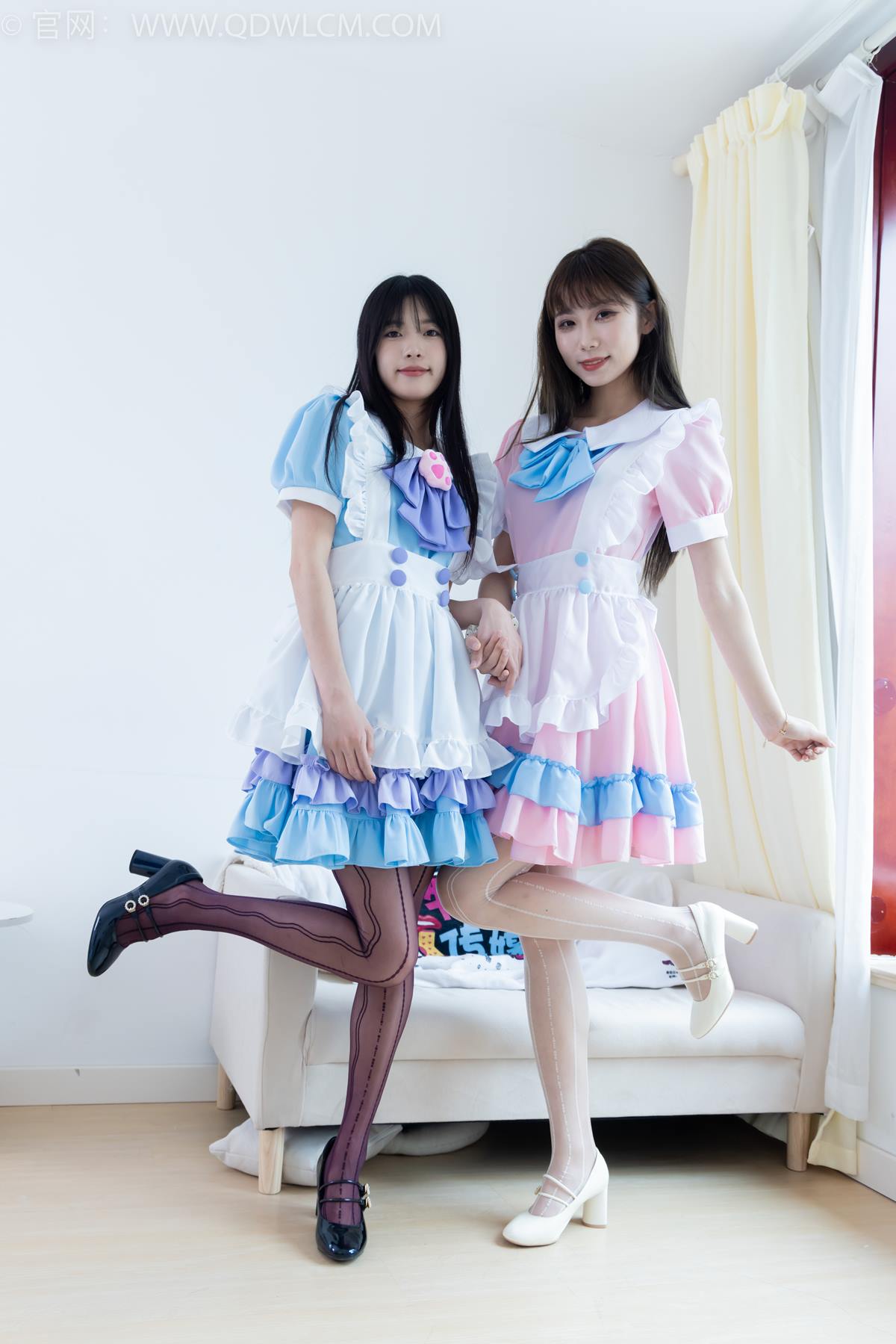 图片[98]-物恋传媒 NO.2400 茯苓&泡泡-高跟鞋、丝袜、互相挠脚心剧情[101P] – 速更版-美库