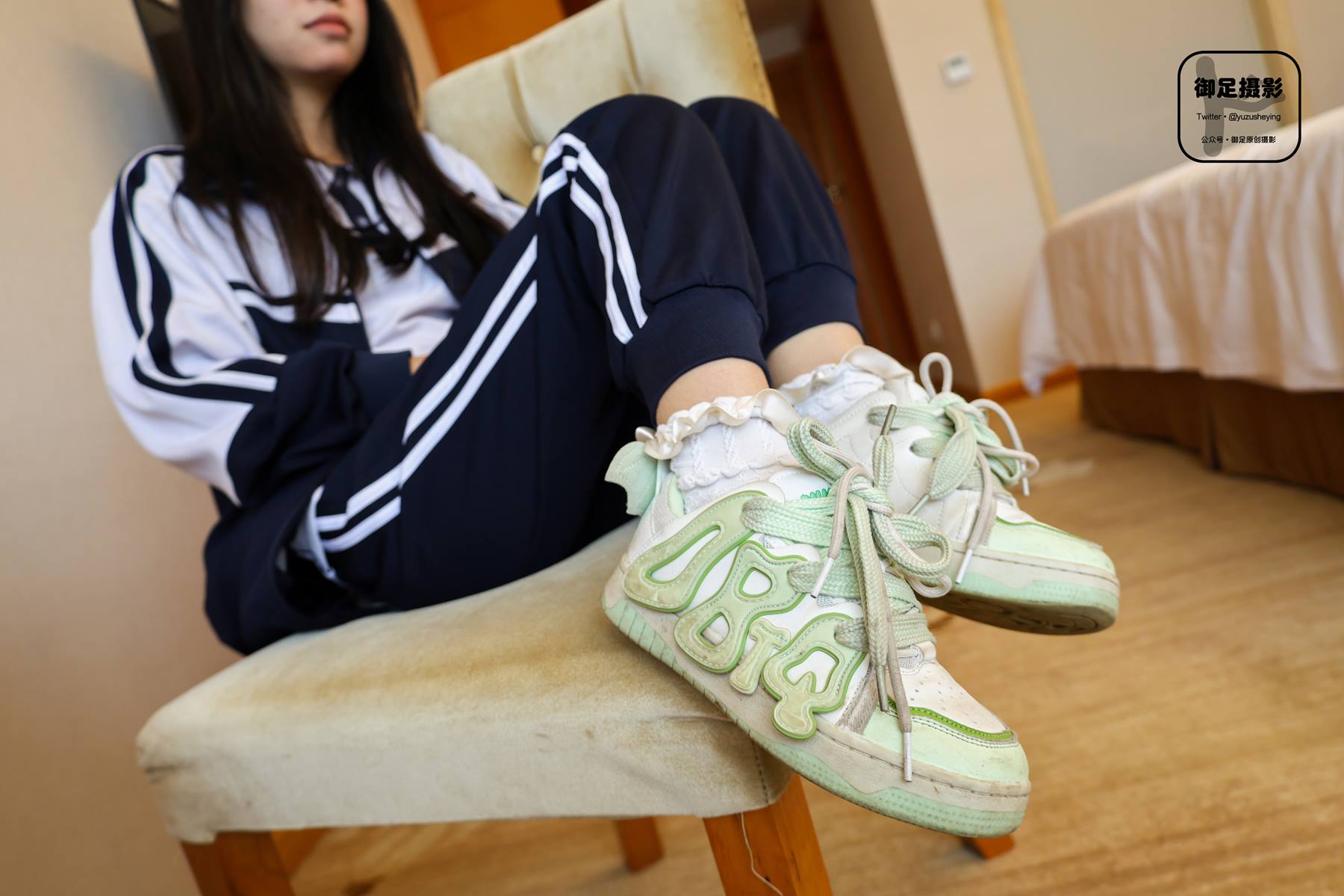 图片[23]-御足摄影 NO.044 – 校服踩踩踩[86P] – 速更版-美库