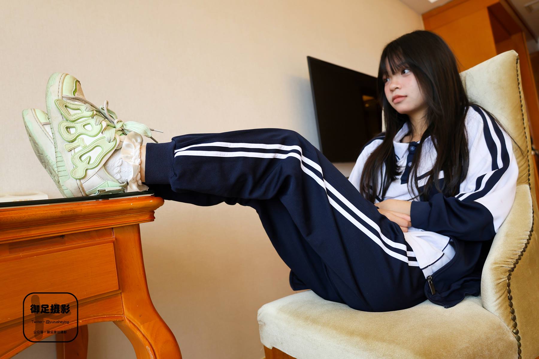 图片[86]-御足摄影 NO.044 – 校服踩踩踩[86P] – 速更版-美库