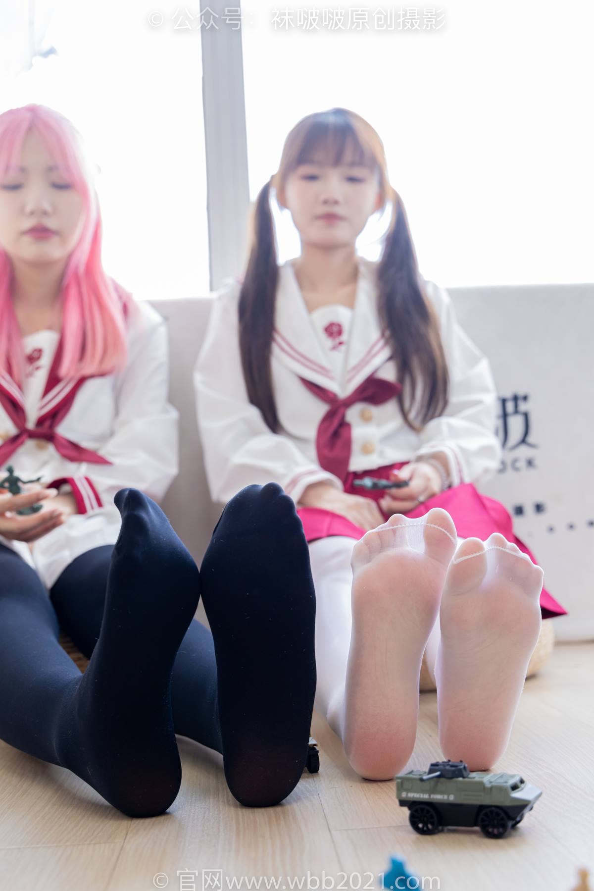 图片[104]-[BoBoSocks袜啵啵]NO.576 小甜豆甜甜圈-高跟鞋、厚黑丝、油亮薄白丝、裸足[161P] – 速更版-美库