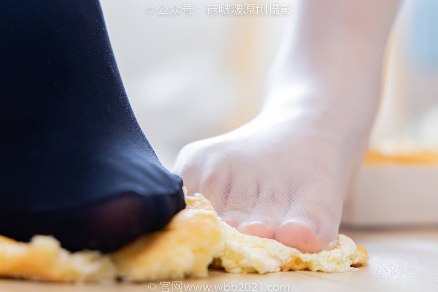 图片[147]-[BoBoSocks袜啵啵]NO.576 小甜豆甜甜圈-高跟鞋、厚黑丝、油亮薄白丝、裸足[161P] – 速更版-美库