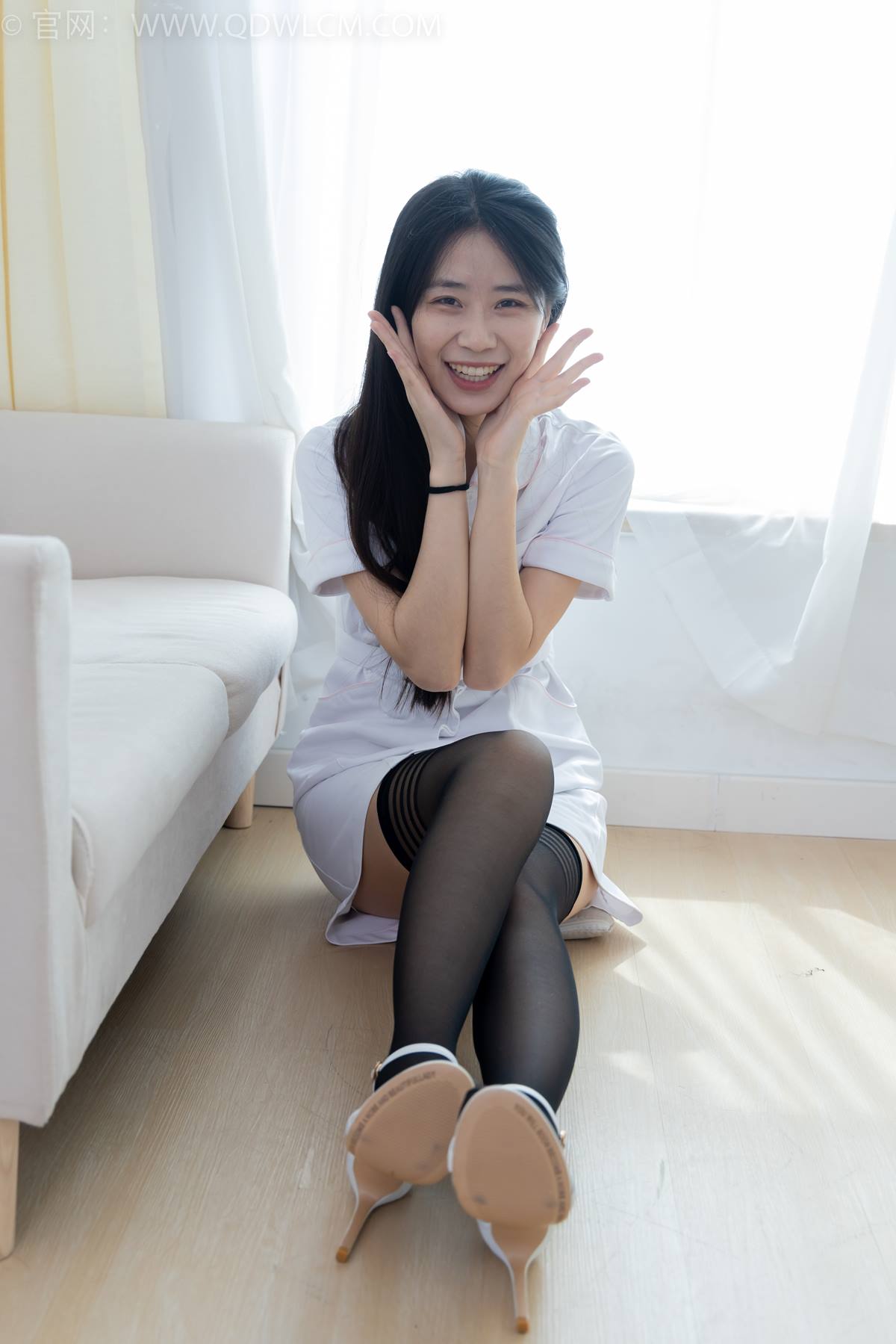 图片[15]-物恋传媒 NO.2401 菜菜-三双高跟鞋、大腿袜、护士服[129P] – 速更版-美库