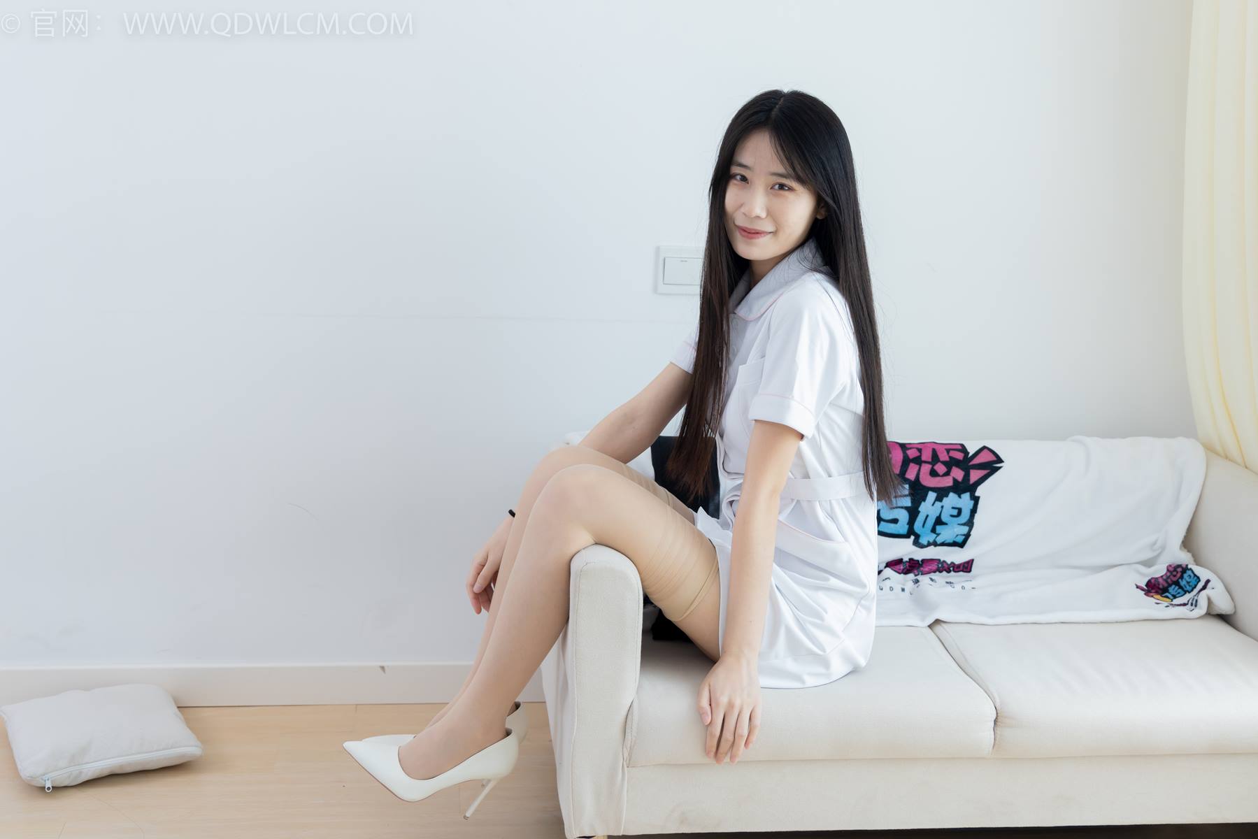 图片[60]-物恋传媒 NO.2401 菜菜-三双高跟鞋、大腿袜、护士服[129P] – 速更版-美库