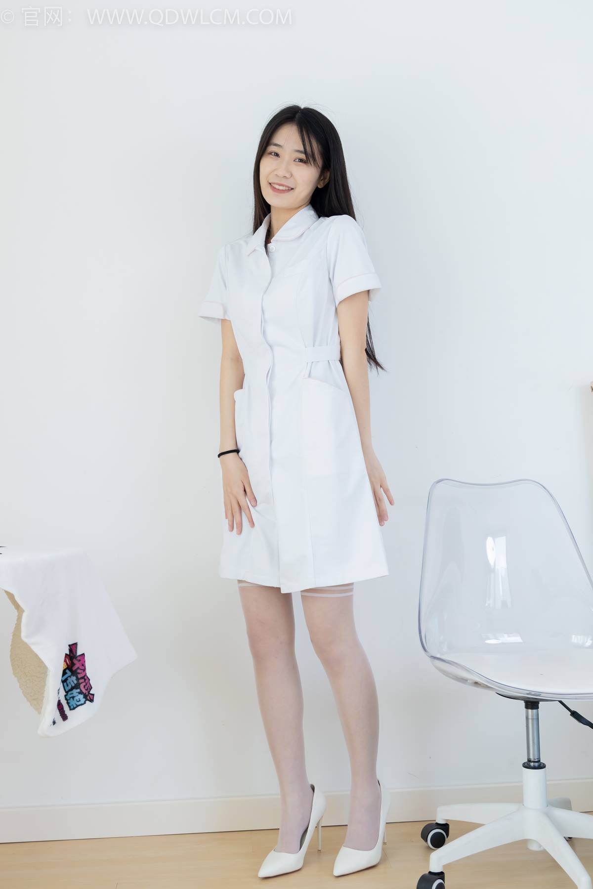 图片[103]-物恋传媒 NO.2401 菜菜-三双高跟鞋、大腿袜、护士服[129P] – 速更版-美库