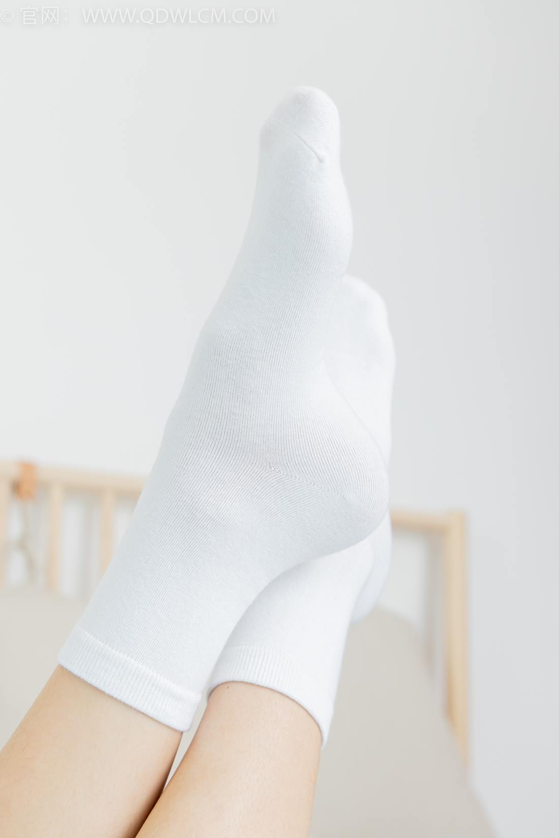 图片[19]-物恋传媒 NO.2402 茯苓-板鞋、白棉袜、裸足[59P] – 速更版-美库
