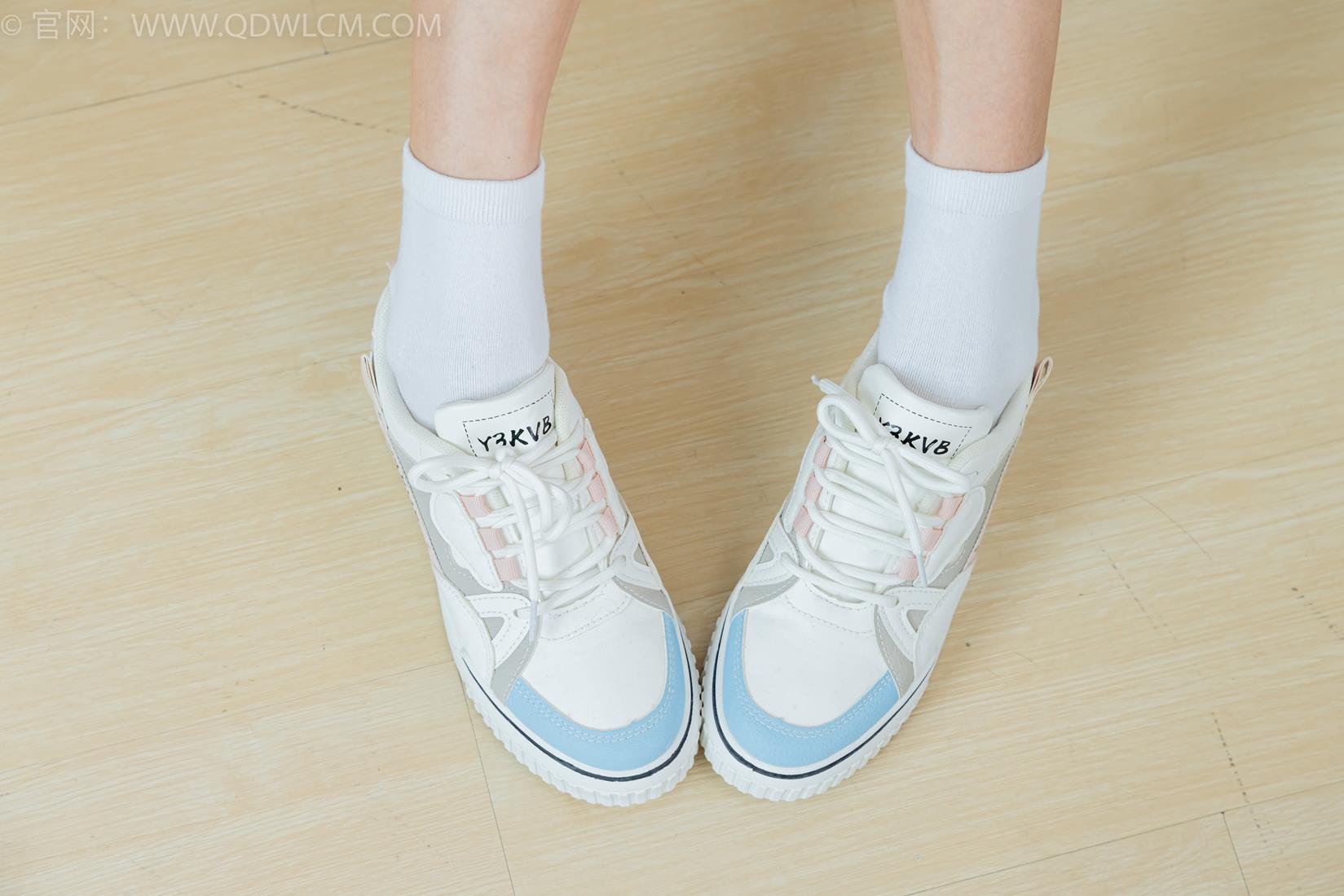 图片[58]-物恋传媒 NO.2402 茯苓-板鞋、白棉袜、裸足[59P] – 速更版-美库