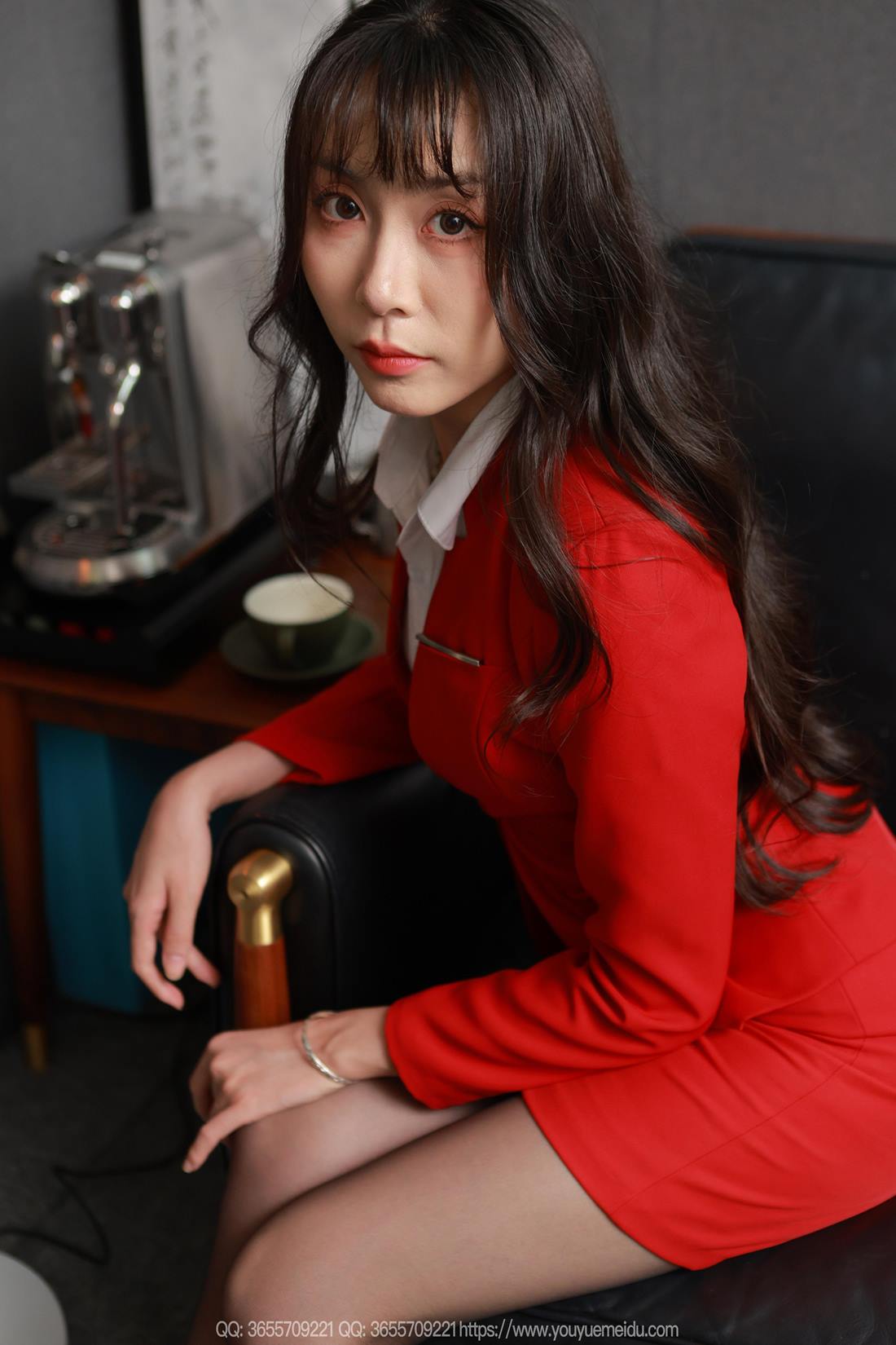 图片[73]-[IESS异思趣向] 2025.06.30 丝享家2093：团团《红色OL套装（上）》[86P] – 速更版-美库