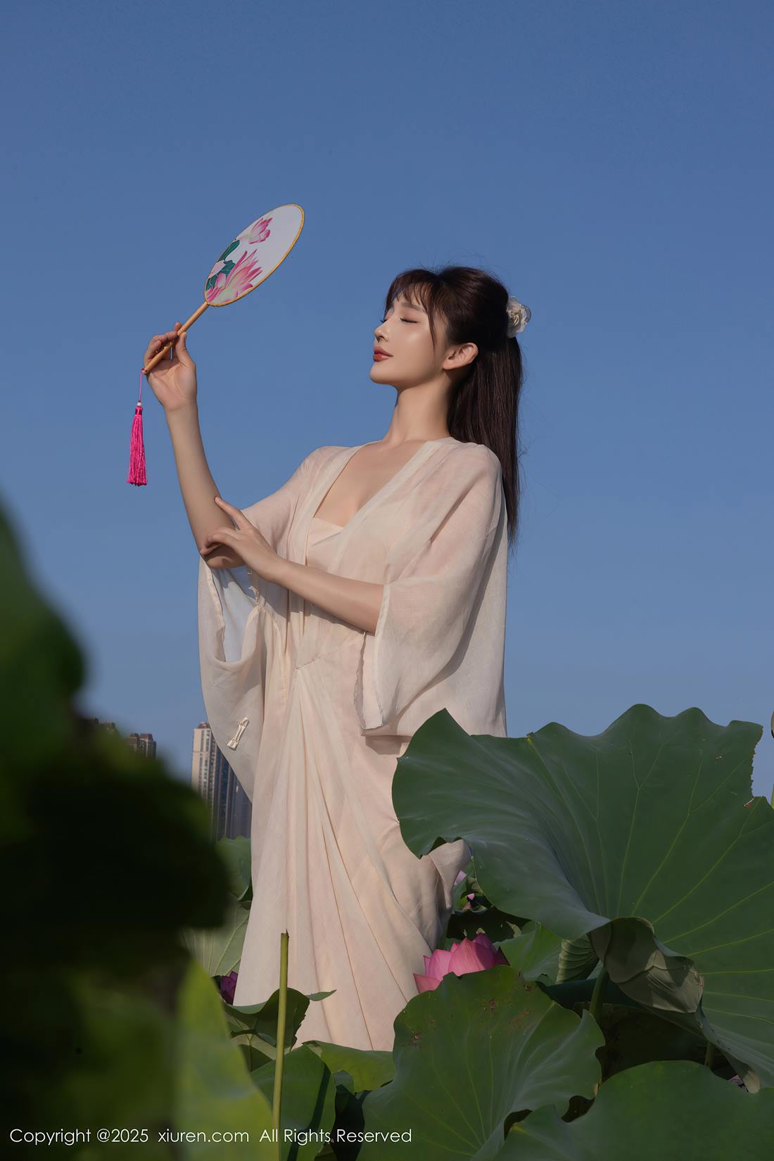 图片[12]-[Xiuren秀人网]2025.08.07 NO.10630 陆萱萱[32+1P] – 速更版-美库