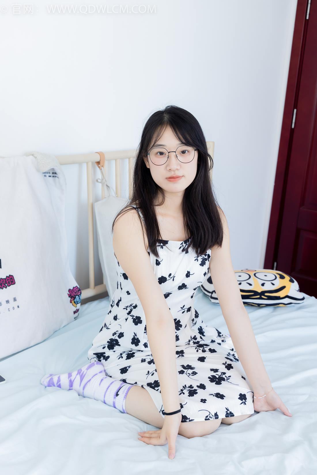 图片[43]-物恋传媒 NO.2403 小椿-帆布鞋、白紫棉袜、裸足[120P] – 速更版-美库