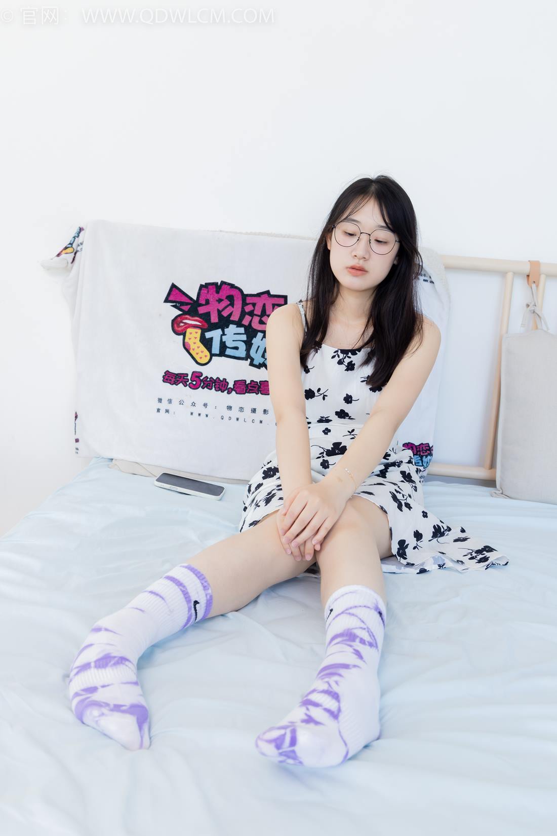 图片[49]-物恋传媒 NO.2403 小椿-帆布鞋、白紫棉袜、裸足[120P] – 速更版-美库