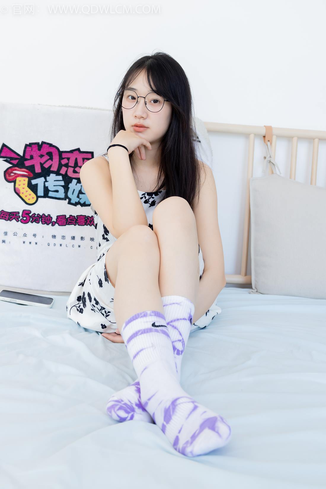 图片[52]-物恋传媒 NO.2403 小椿-帆布鞋、白紫棉袜、裸足[120P] – 速更版-美库