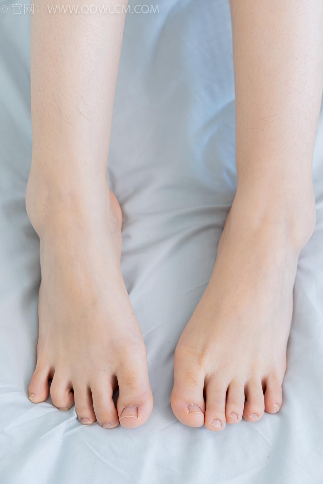 图片[86]-物恋传媒 NO.2403 小椿-帆布鞋、白紫棉袜、裸足[120P] – 速更版-美库