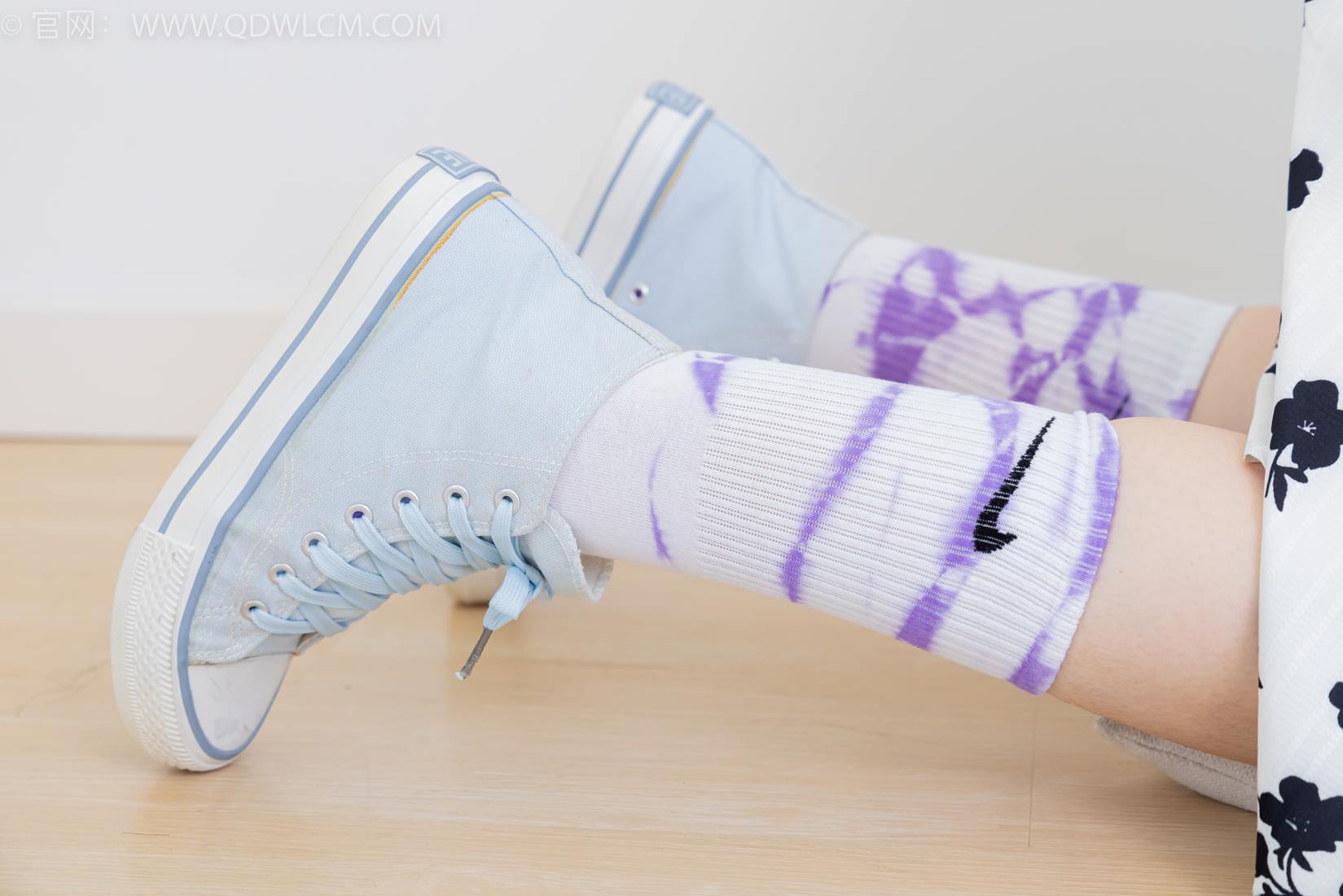 图片[116]-物恋传媒 NO.2403 小椿-帆布鞋、白紫棉袜、裸足[120P] – 速更版-美库