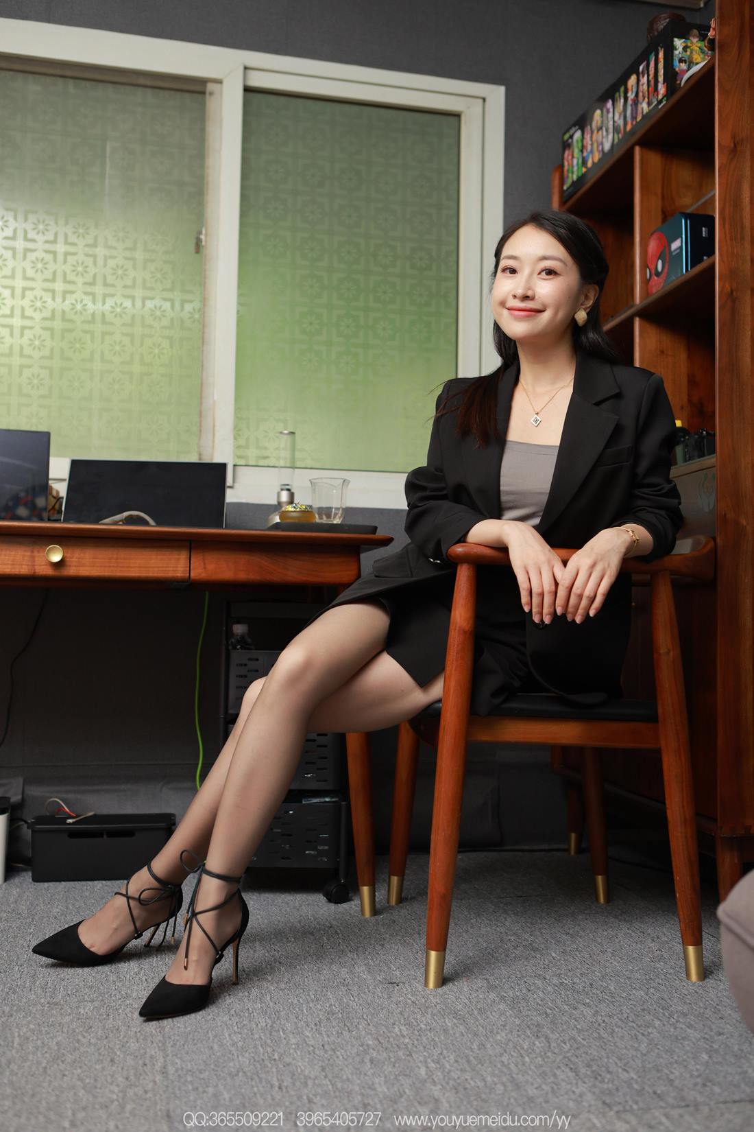 图片[20]-[IESS异思趣向] 2025.07.02 丝享家2095：小婕《黑丝面试官（下）》[89P] – 速更版-美库