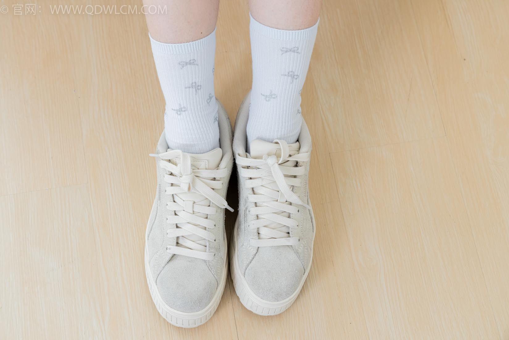 图片[18]-物恋传媒 NO.2404 橙子-帆布鞋、白棉袜、裸足[155P] – 速更版-美库