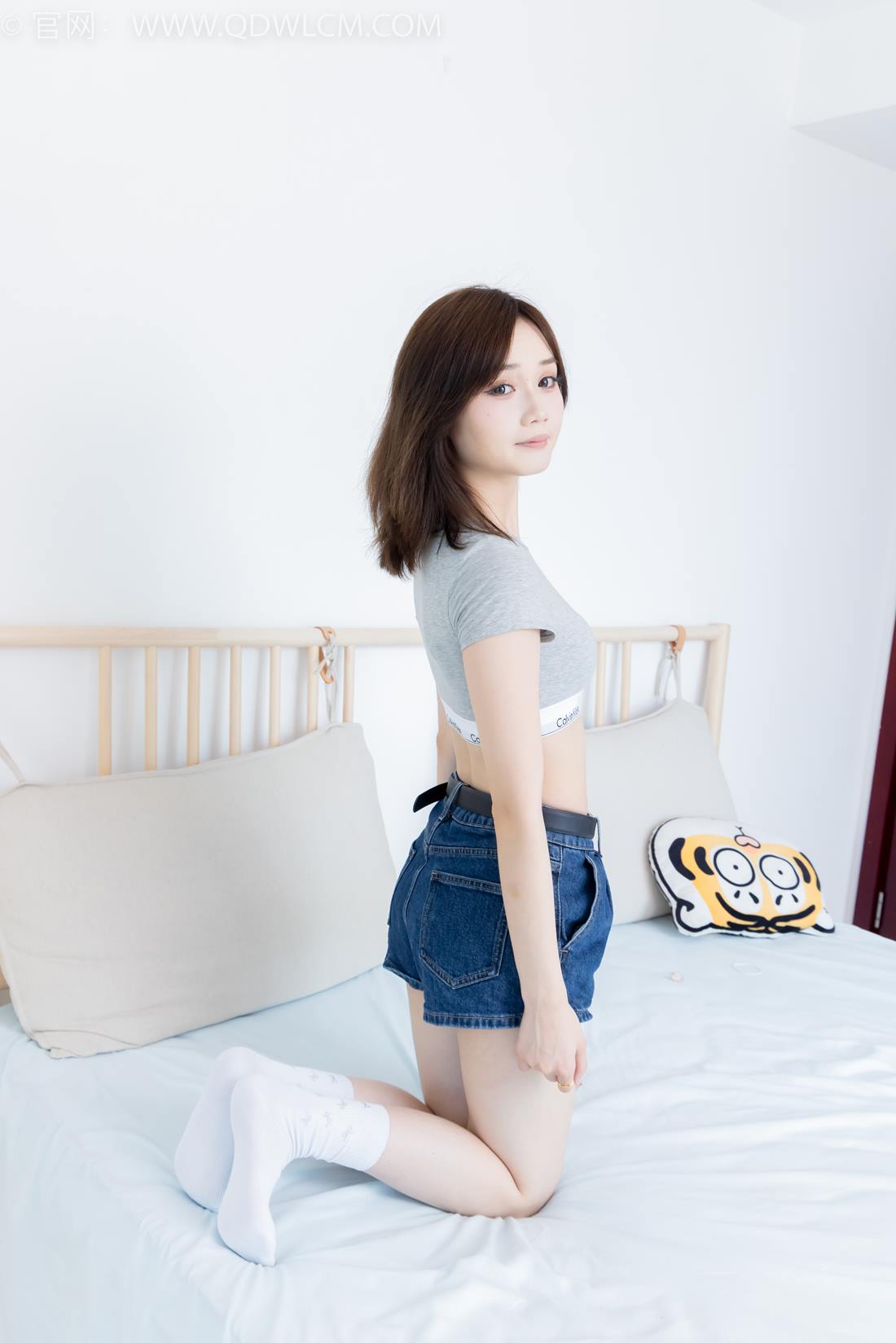 图片[59]-物恋传媒 NO.2404 橙子-帆布鞋、白棉袜、裸足[155P] – 速更版-美库