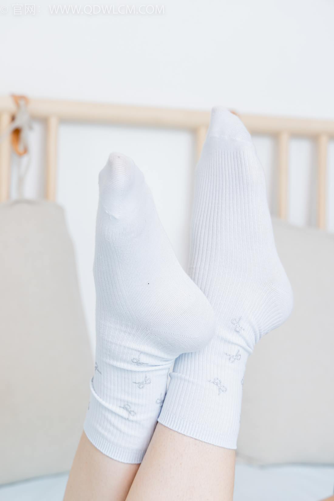 图片[73]-物恋传媒 NO.2404 橙子-帆布鞋、白棉袜、裸足[155P] – 速更版-美库