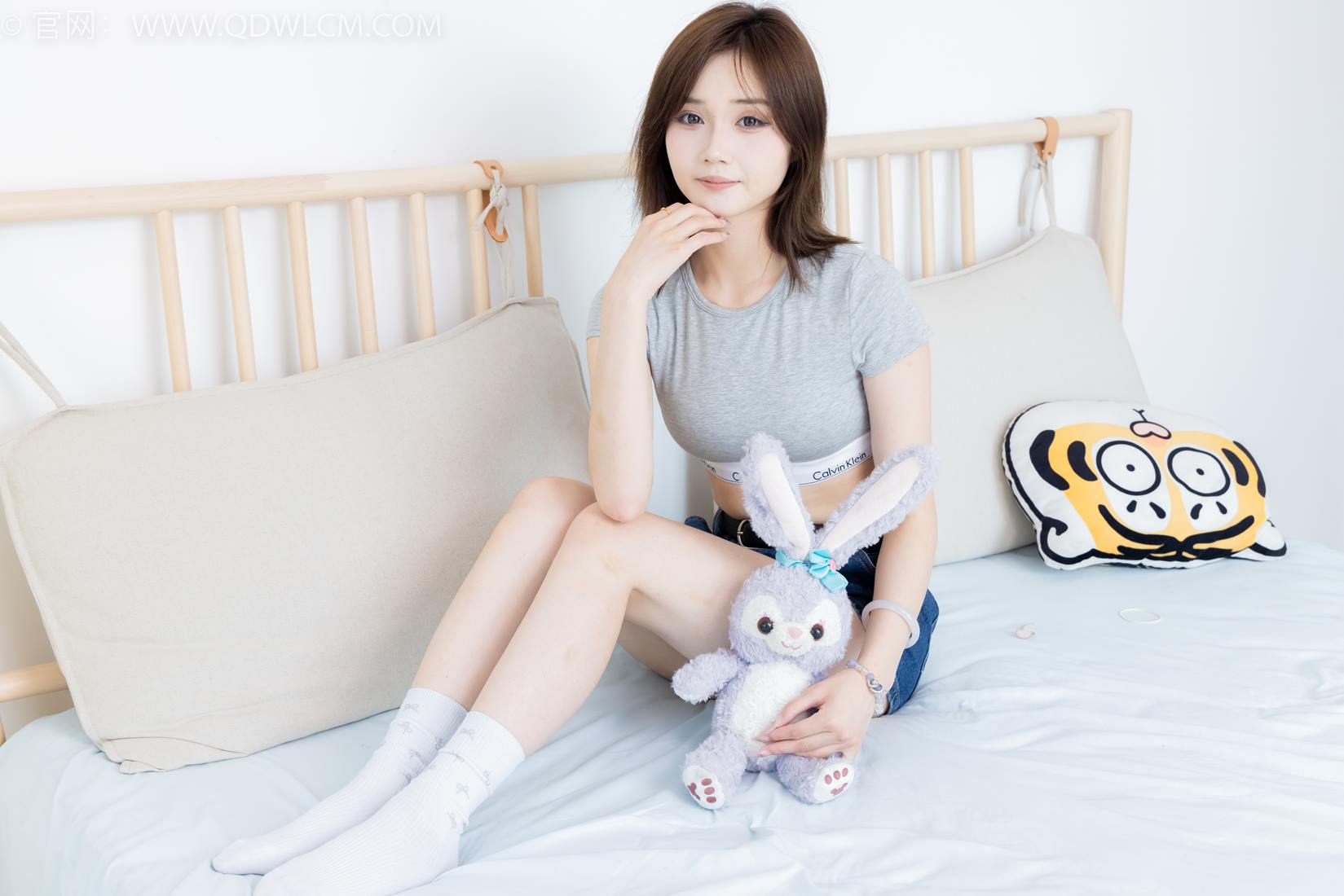 图片[76]-物恋传媒 NO.2404 橙子-帆布鞋、白棉袜、裸足[155P] – 速更版-美库