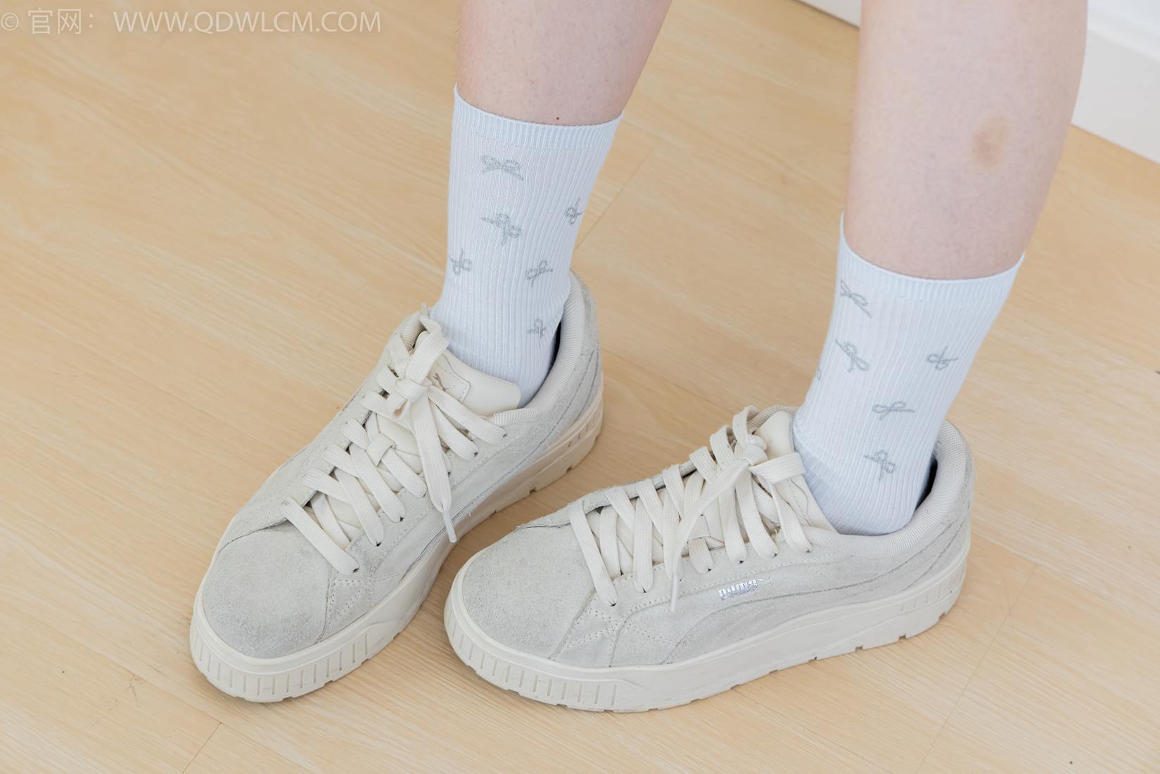 图片[152]-物恋传媒 NO.2404 橙子-帆布鞋、白棉袜、裸足[155P] – 速更版-美库