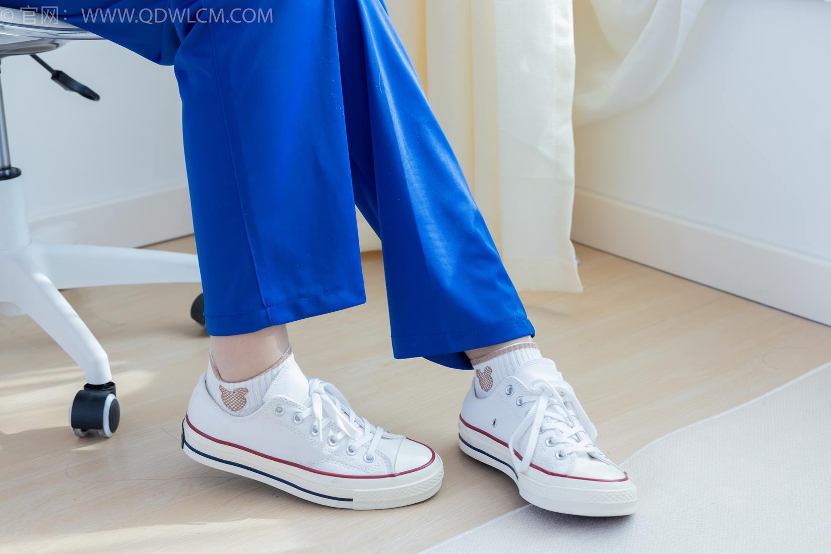 图片[17]-物恋传媒 NO.2406 橙橙-帆布鞋、白棉袜、薄肉丝、校服裤里丝[138P] – 速更版-美库