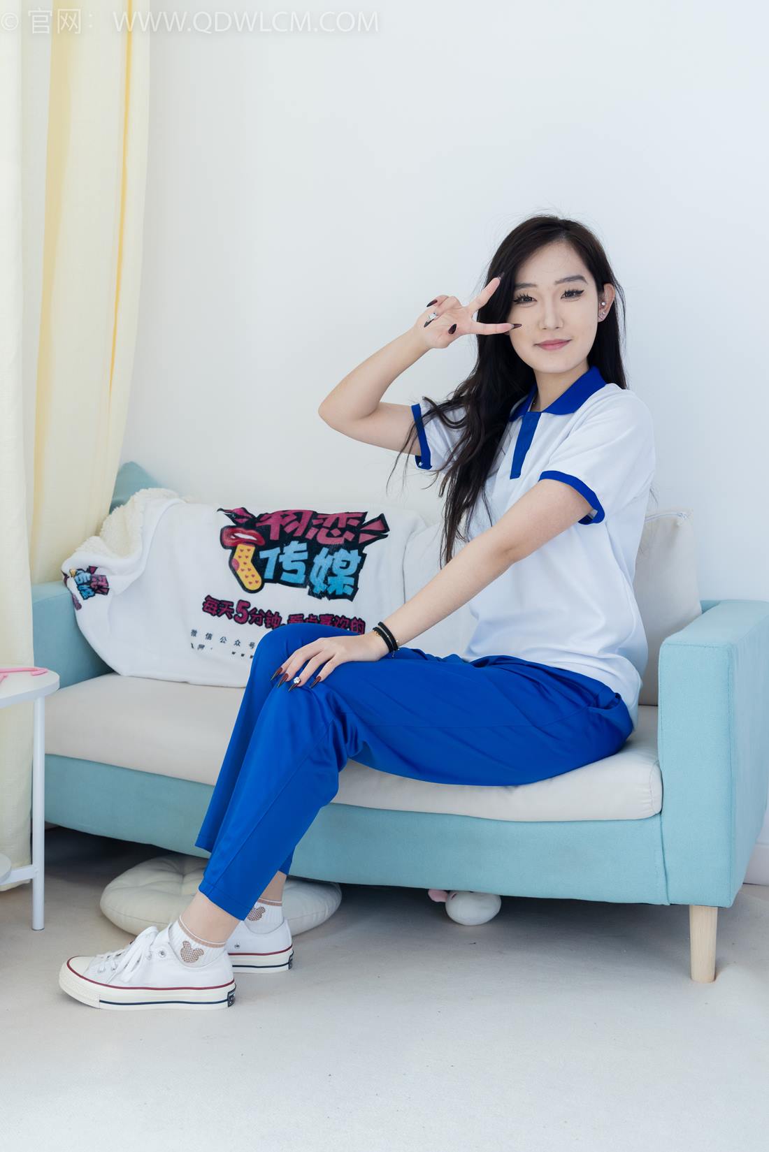 图片[29]-物恋传媒 NO.2406 橙橙-帆布鞋、白棉袜、薄肉丝、校服裤里丝[138P] – 速更版-美库