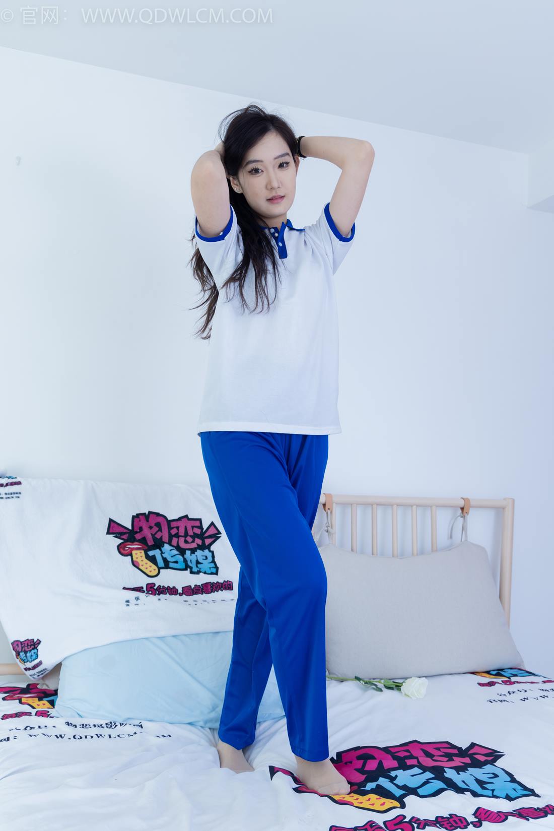 图片[35]-物恋传媒 NO.2406 橙橙-帆布鞋、白棉袜、薄肉丝、校服裤里丝[138P] – 速更版-美库