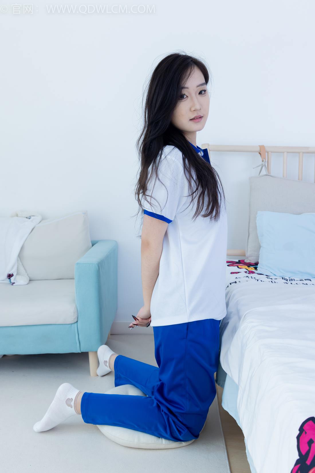 图片[70]-物恋传媒 NO.2406 橙橙-帆布鞋、白棉袜、薄肉丝、校服裤里丝[138P] – 速更版-美库