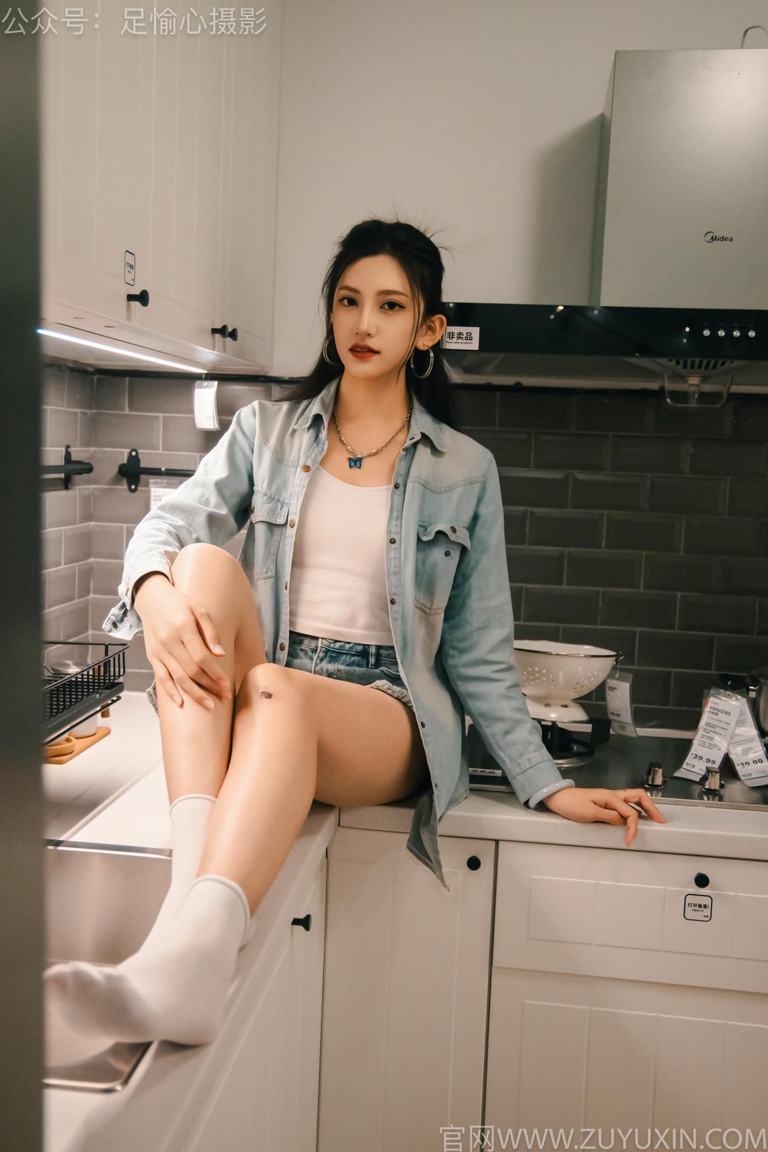 图片[39]-足愉心 NO.001 可乐（搭配：白T、牛仔短裤、板鞋、白棉袜、裸足）[96P] – 速更版-美库