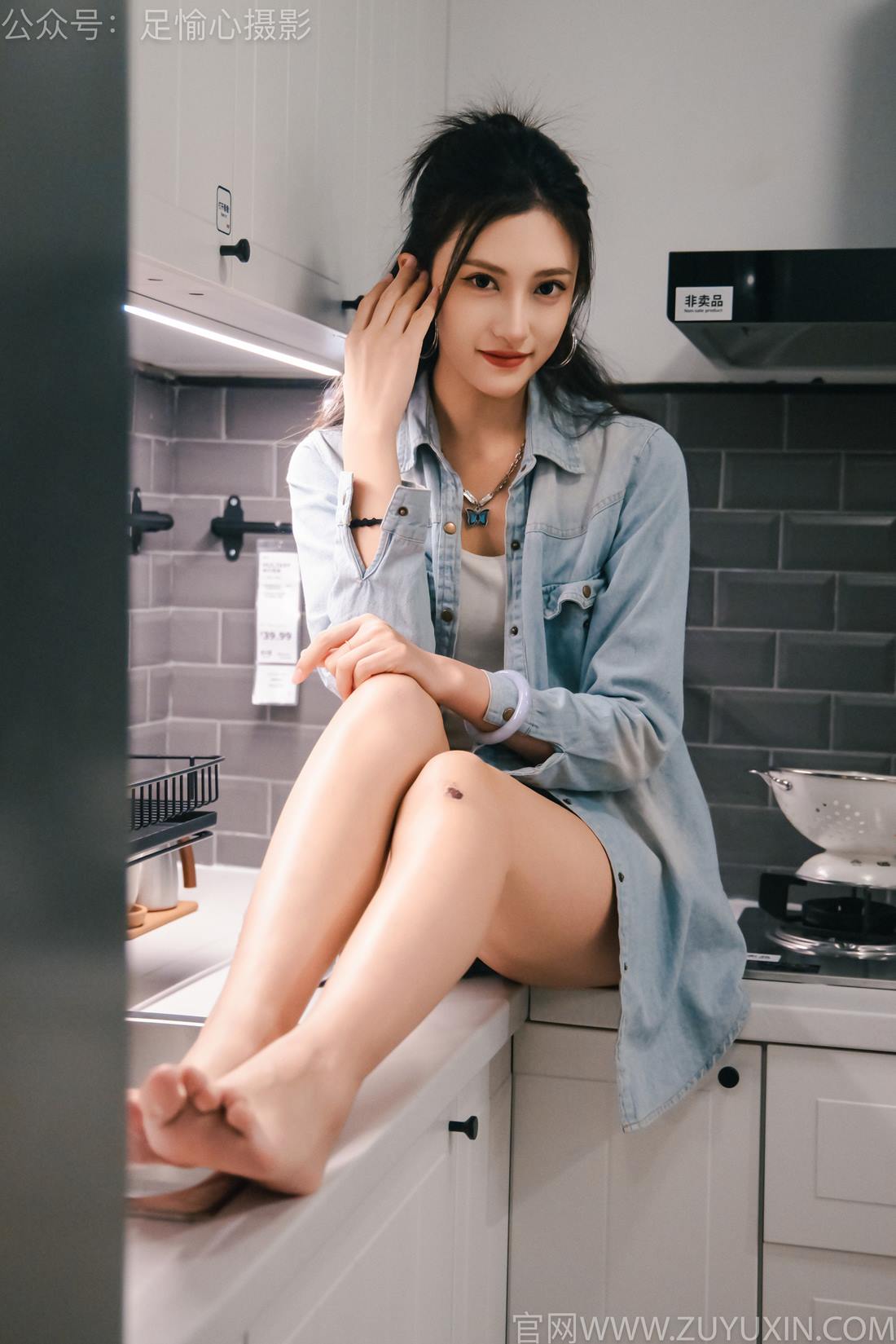 图片[54]-足愉心 NO.001 可乐（搭配：白T、牛仔短裤、板鞋、白棉袜、裸足）[96P] – 速更版-美库