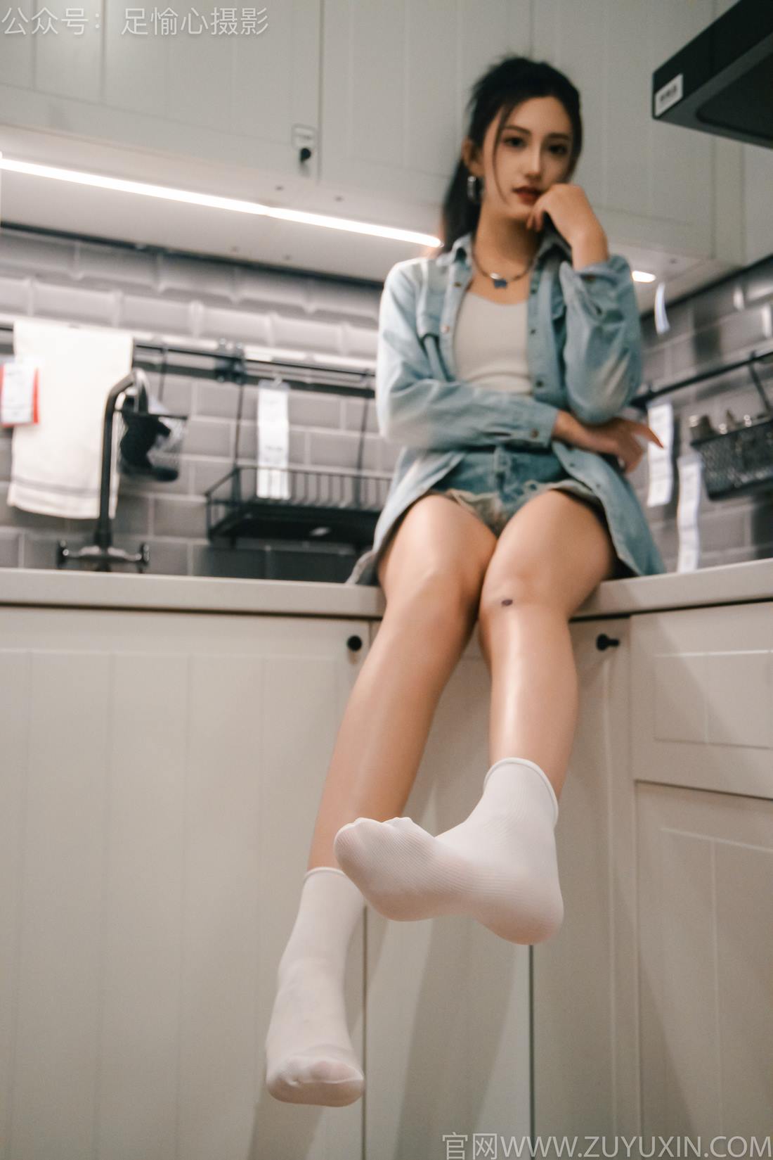 图片[71]-足愉心 NO.001 可乐（搭配：白T、牛仔短裤、板鞋、白棉袜、裸足）[96P] – 速更版-美库