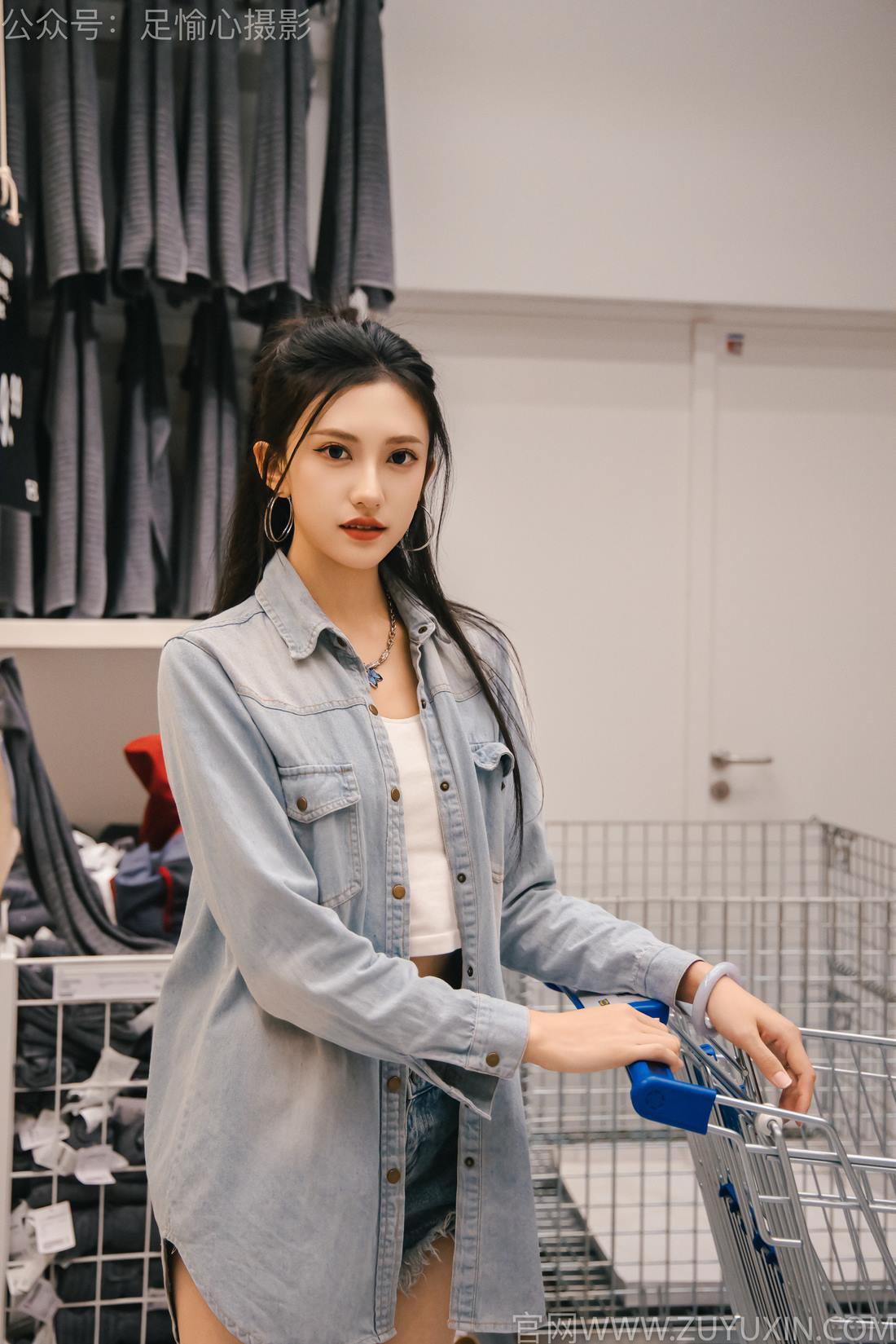 图片[94]-足愉心 NO.001 可乐（搭配：白T、牛仔短裤、板鞋、白棉袜、裸足）[96P] – 速更版-美库