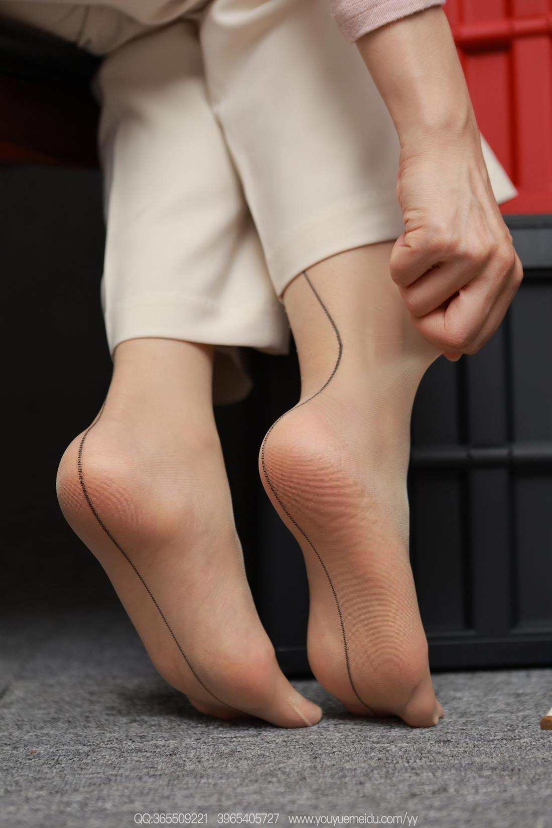 图片[16]-[IESS异思趣向] 2025.07.06 丝享家2098：小婕《白色裤里丝》[90P] – 速更版-美库