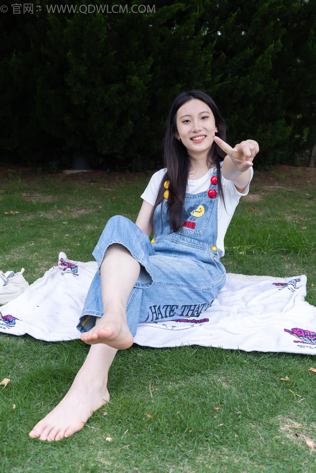 图片[24]-物恋传媒 NO.2407 奶糖-帆布鞋、自然穿脏白棉袜、裸足[116P] – 速更版-美库