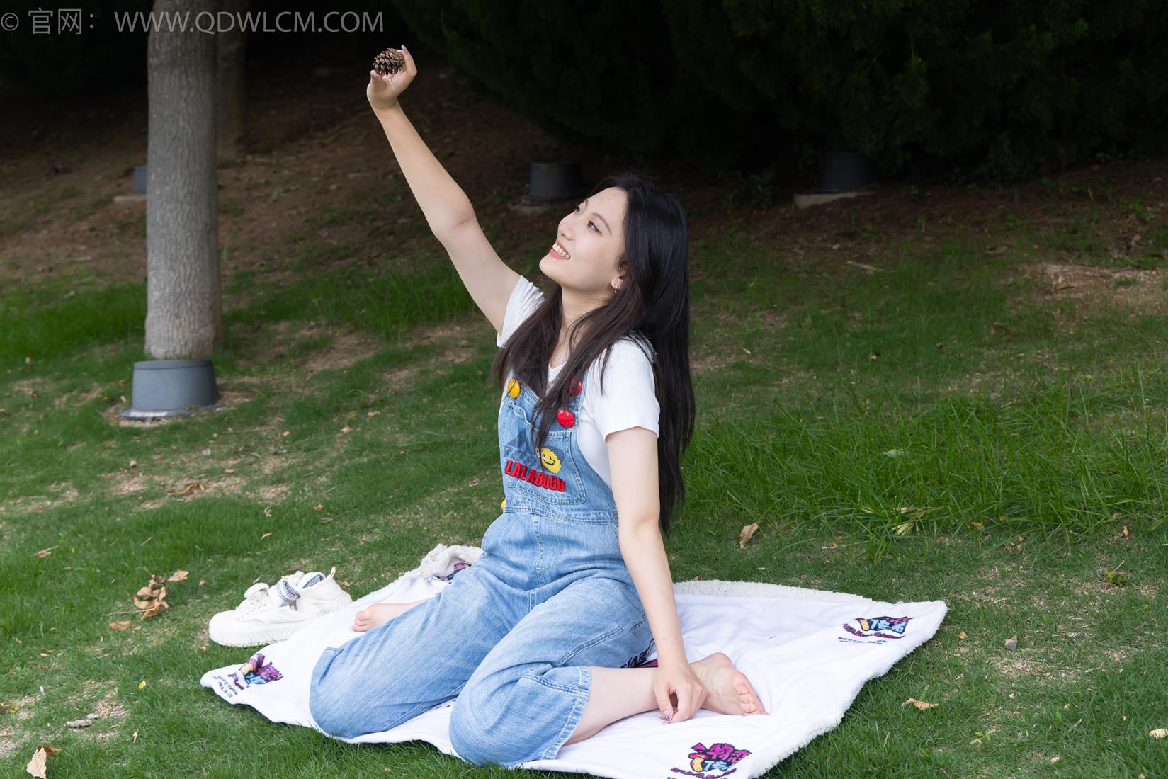 图片[25]-物恋传媒 NO.2407 奶糖-帆布鞋、自然穿脏白棉袜、裸足[116P] – 速更版-美库